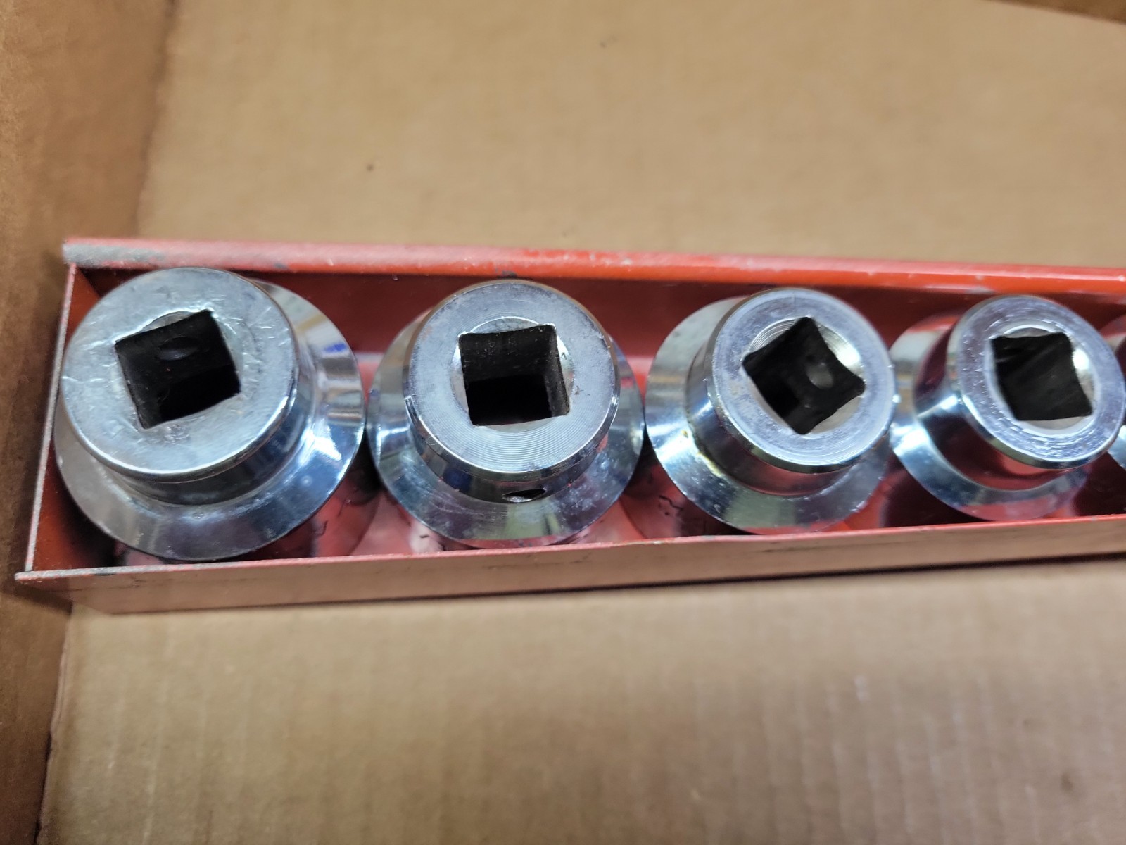 Mac Tools USA 15-Piece1/2″ Drive SAE 12-Point Socket Set 3/8 – 1-1/4″