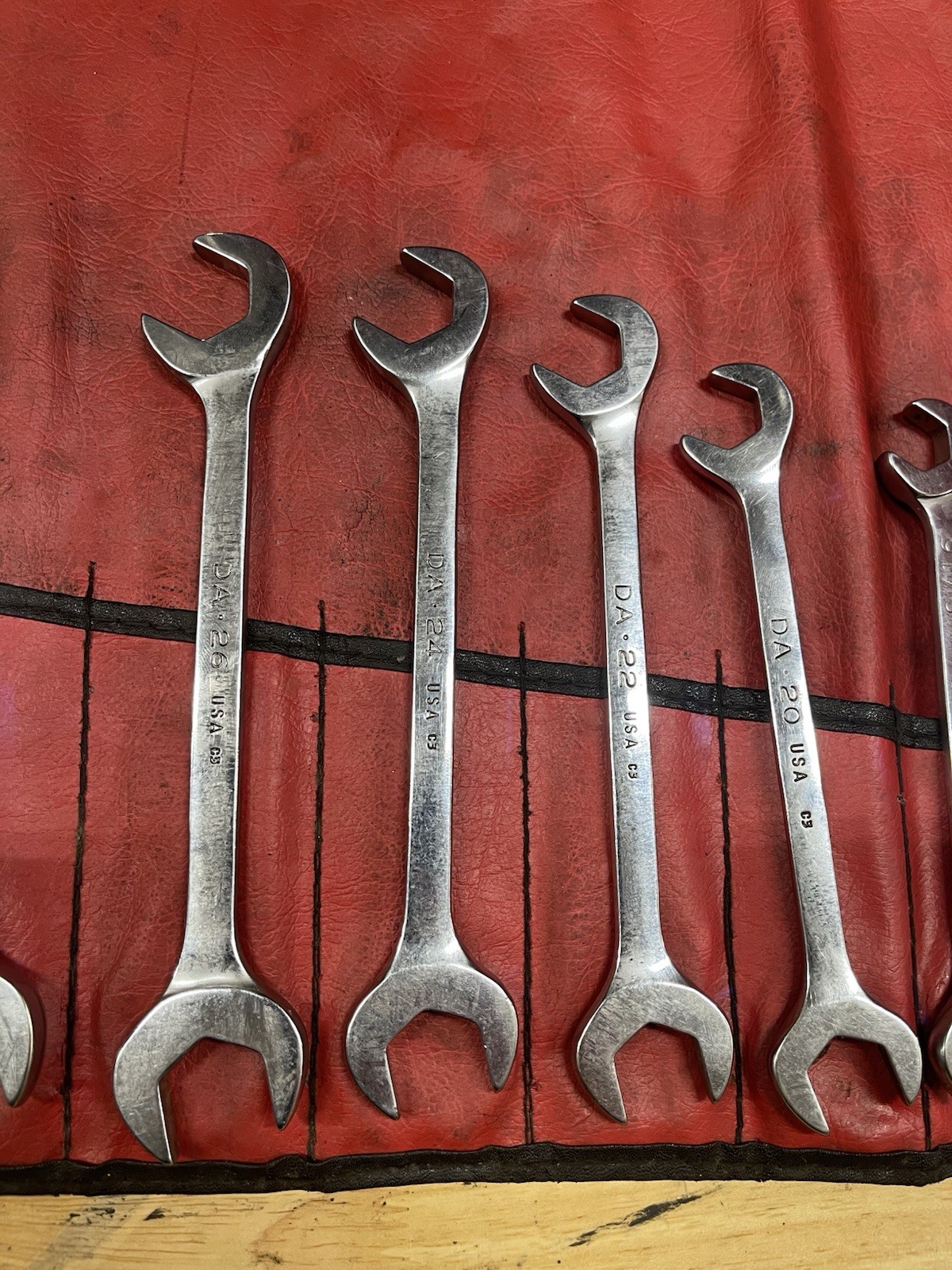 Mac Tools Set No. SDA18K Open Ended Angle 19pc SAE Wrench Set – 3/8″ – 1-1/2″