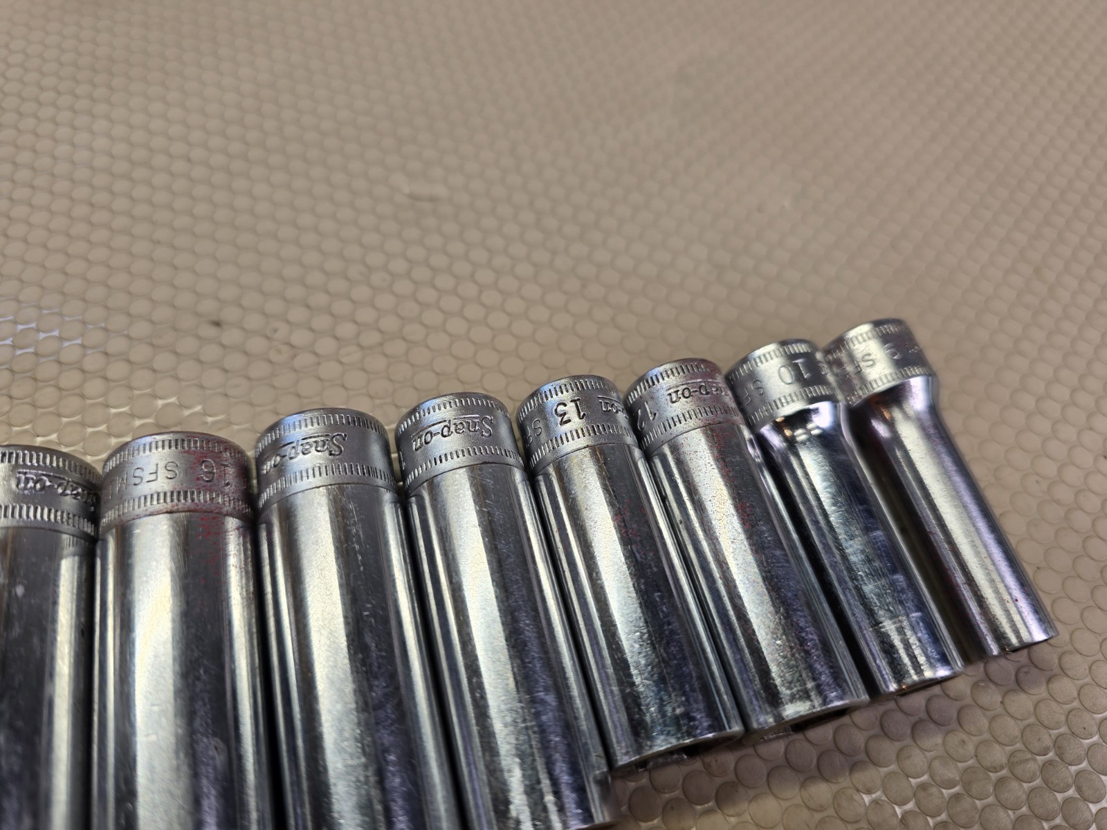 Snap-on 11pc 3/8″ Drive Metric 6-Point Deep Socket Set SFSM SFS 8mm-19mm