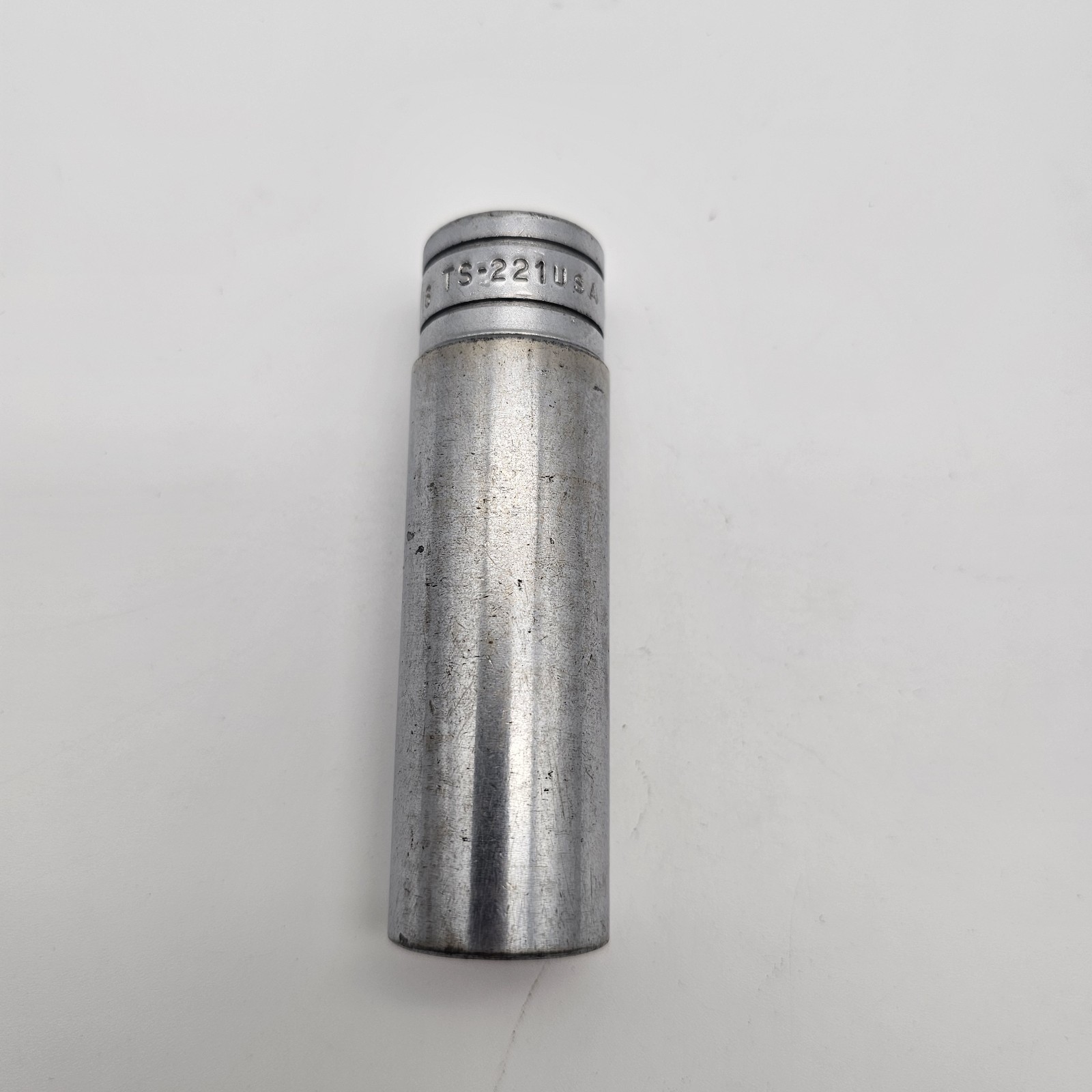 Snap On Tools TS 221 11/16″ Deep Socket, 1/2″ Dr. 6 Point USA