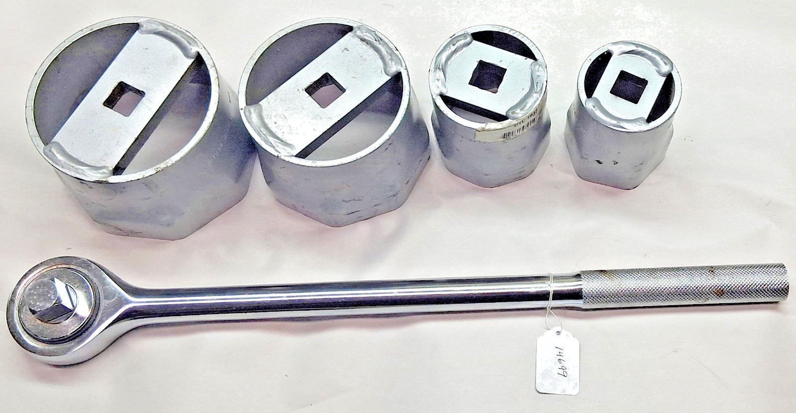 Power Torque 7120 Ratchet Wrench 3/4″ w/ 4-1/2″, 4-1/8″, 2-3/4″ & 2-1/4″ Sockets