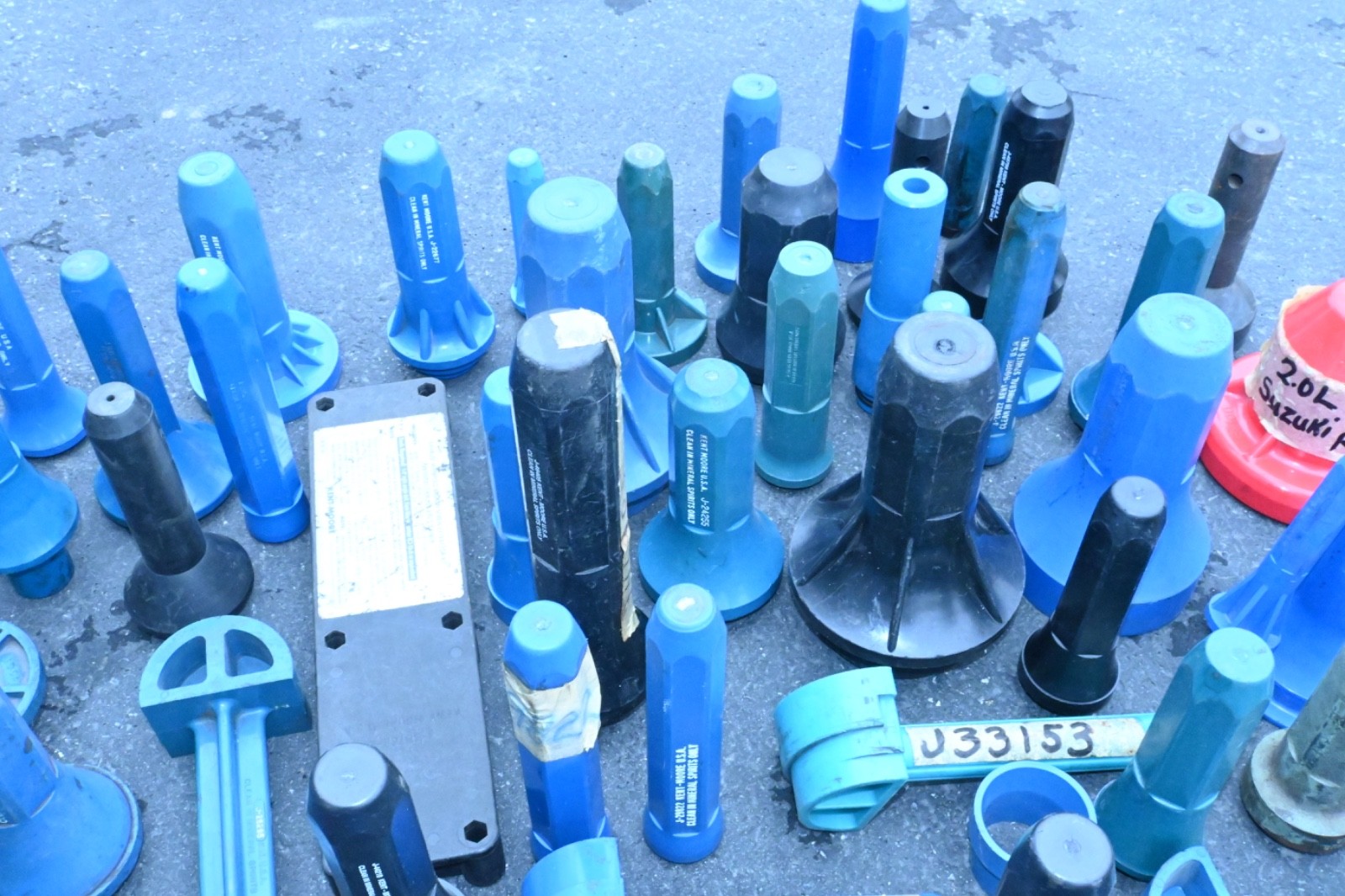 LOT OF KENT MOORE GM TRANSMISSION TOOLS DRIVERS SEAL PROTECTORS 134 EACH
