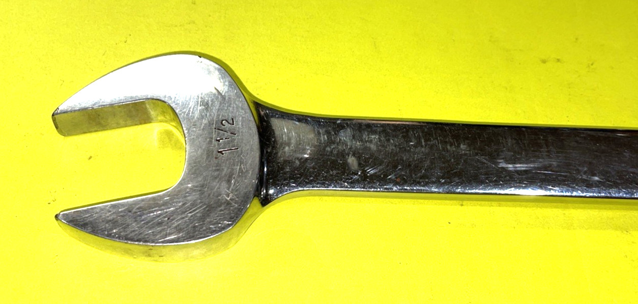 SNAP-ON TOOLS SAE. 1-1/2 / 1-5/8 OPEN END WRENCH 19 IN LONG SHIPPED FREE IN US
