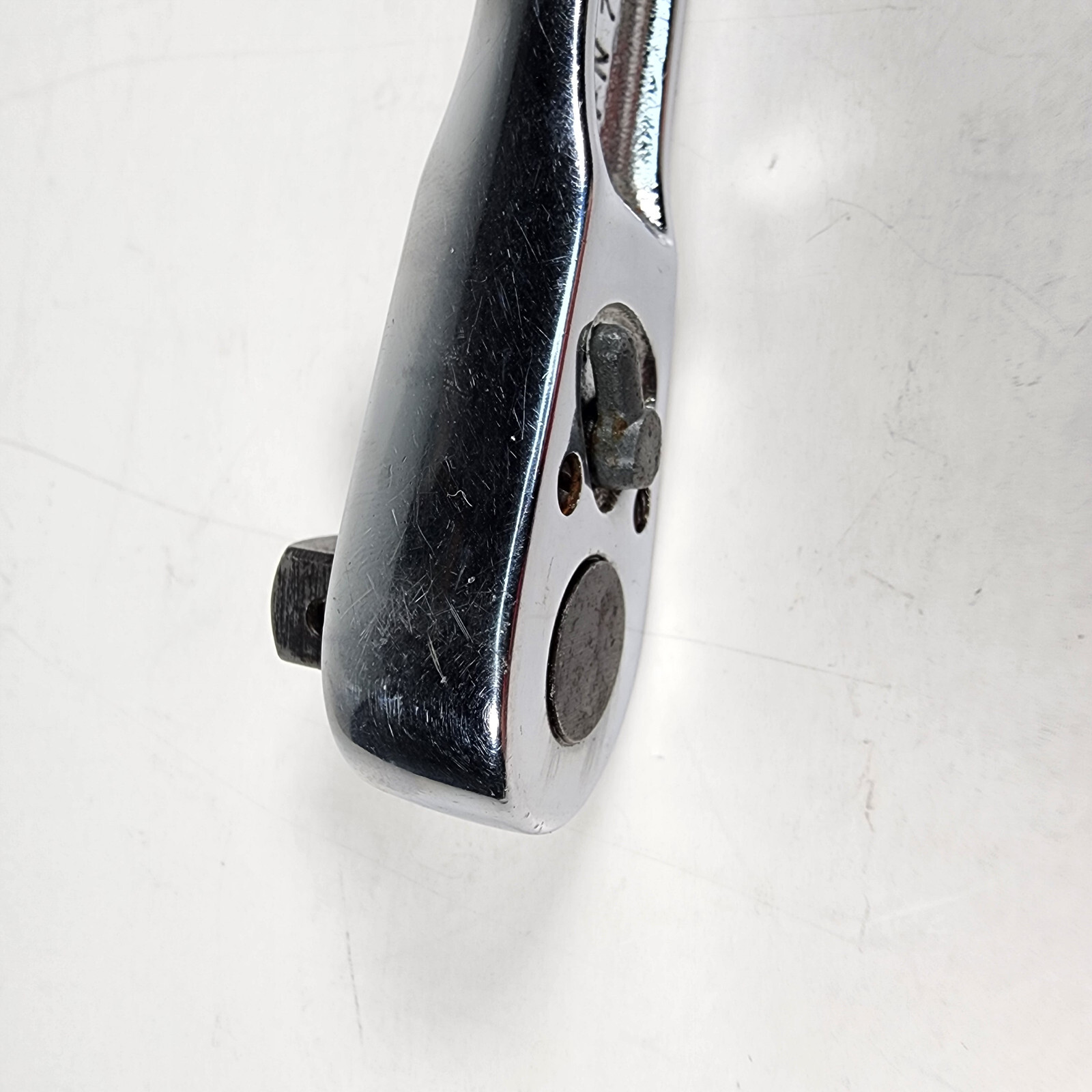 Snap-On Tools USA FN720 Polish Chrome Ratchet 3/8″ Drive – Short Handle 6″ Long