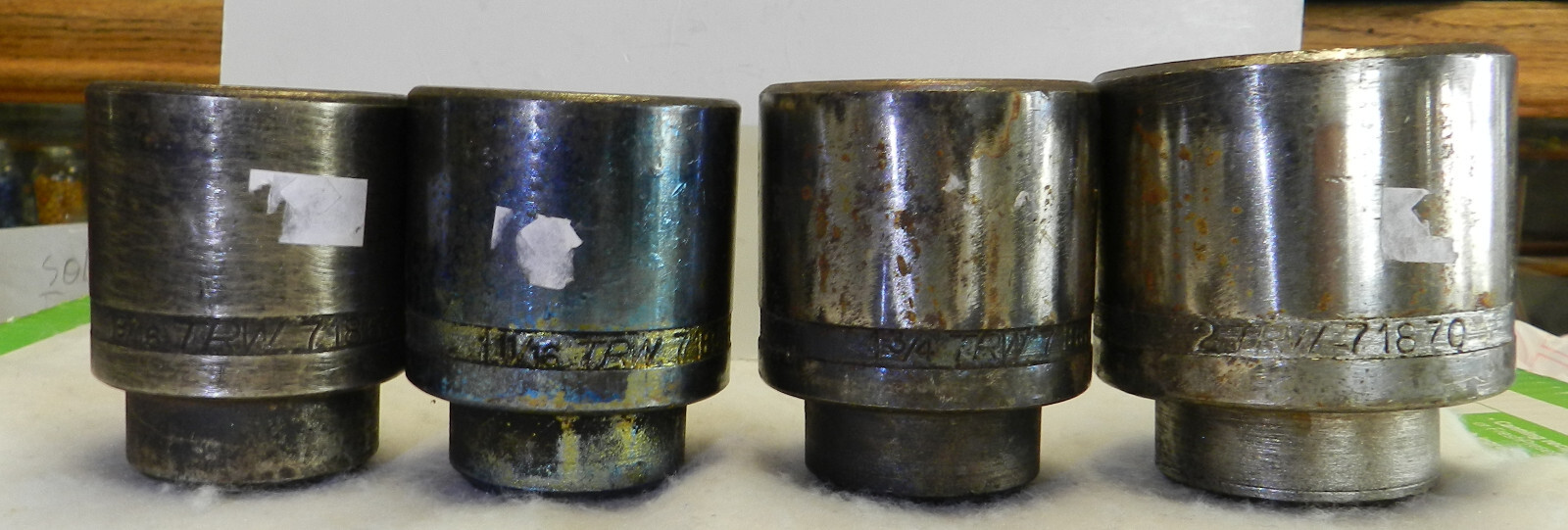 TRW 71870 2 In, 71867 1 3/4 In , 71866 1 11/16 In , 71864 1 9/16 In 4 Sockets
