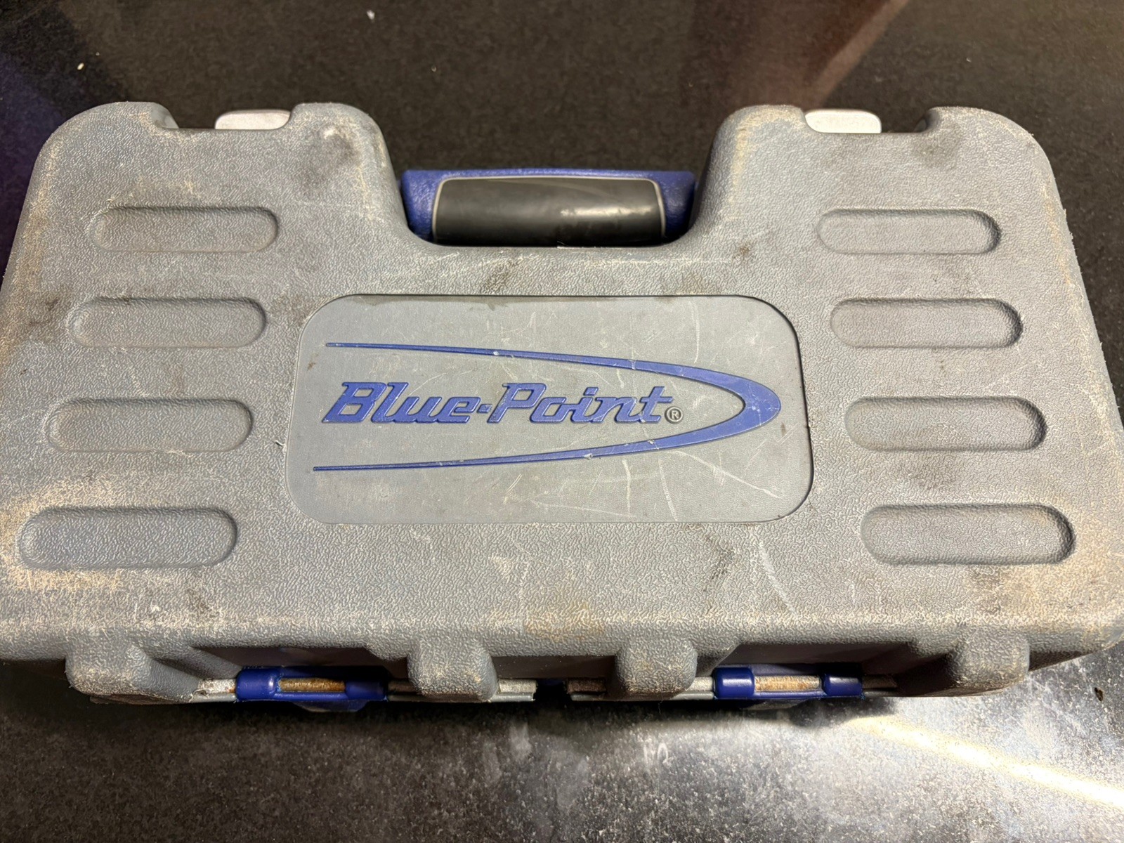Blue Point 33 pc 1/2″ Drive SAE/Metric General Service Socket Set BLPGSS1233