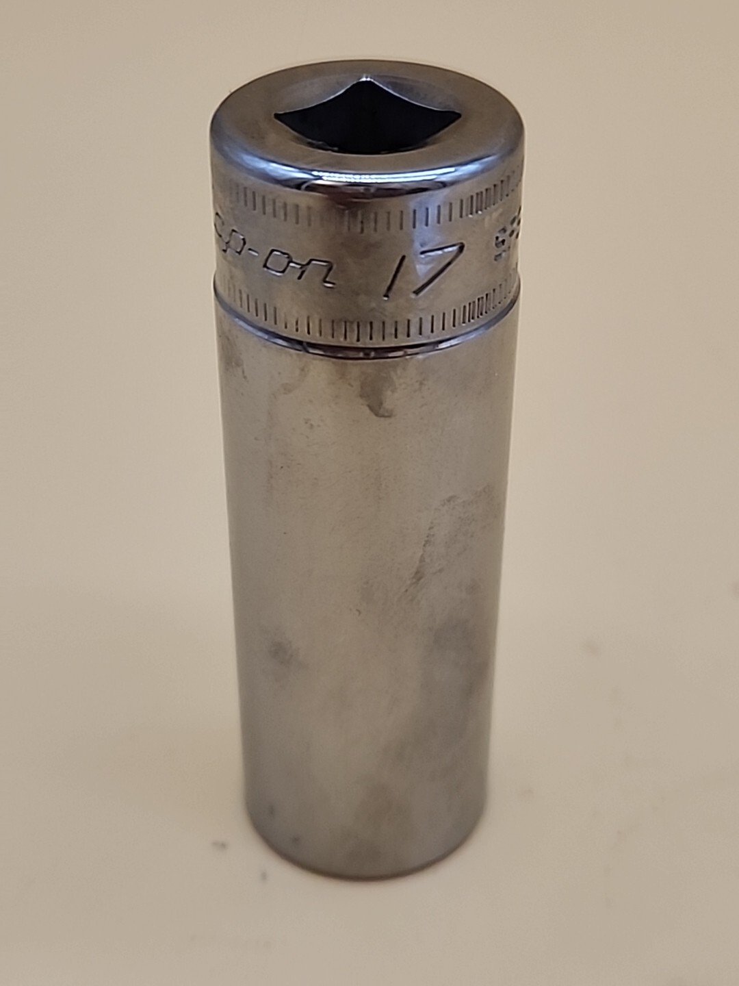 Snap-on Tools Vintage 3/8″ drive 17 mm 6-point Deep Socket SFSM17 USA