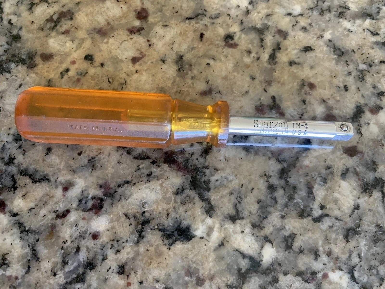 🟡 Vintage Super Snap-On TM4 1/4″ Socket Shank Driver CLEAR AMBER HANDLE