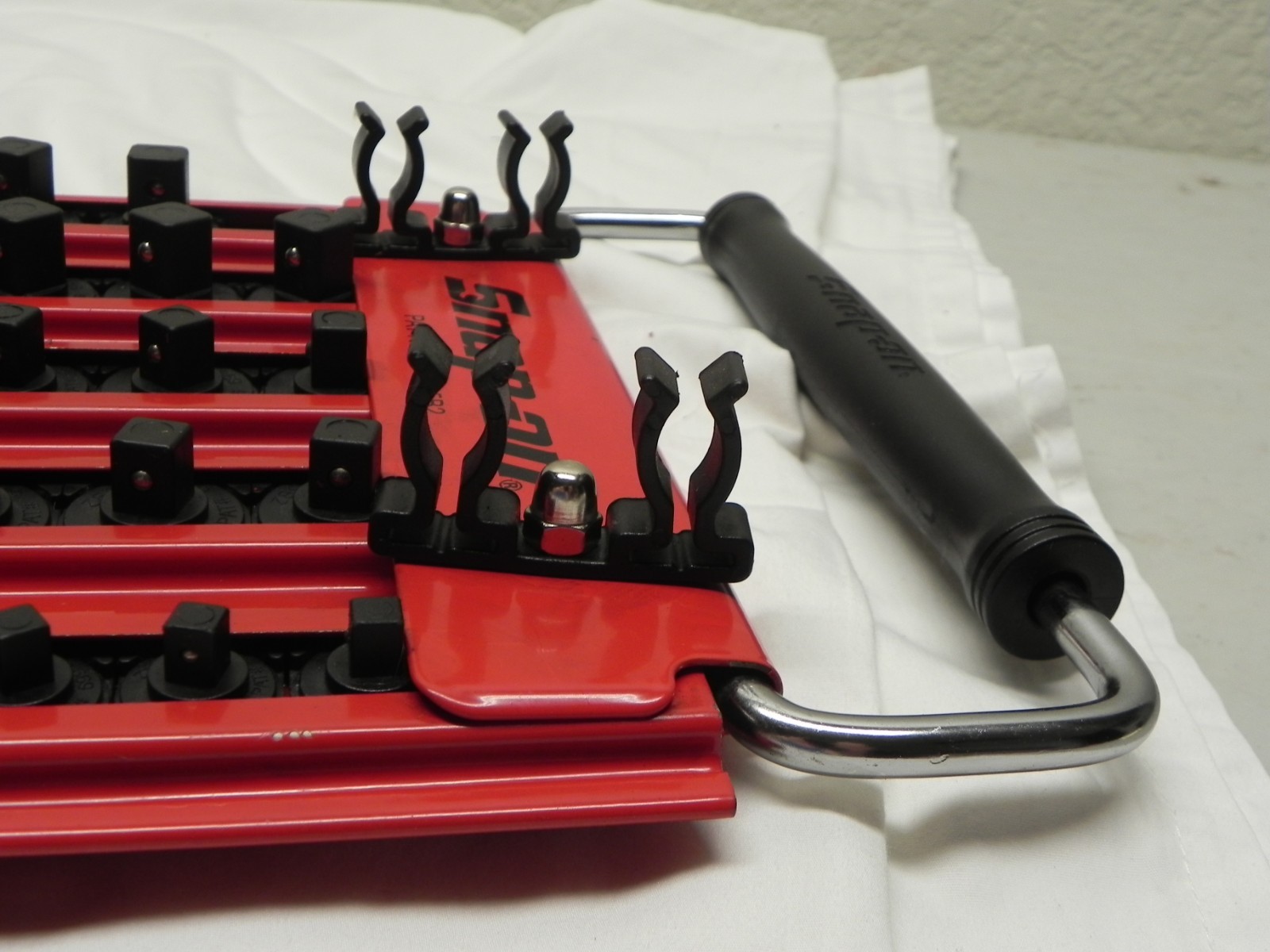 Snap-on KASKT5RD Locking Socket Holder Socket Tray Red/Black 76 Lock Posts