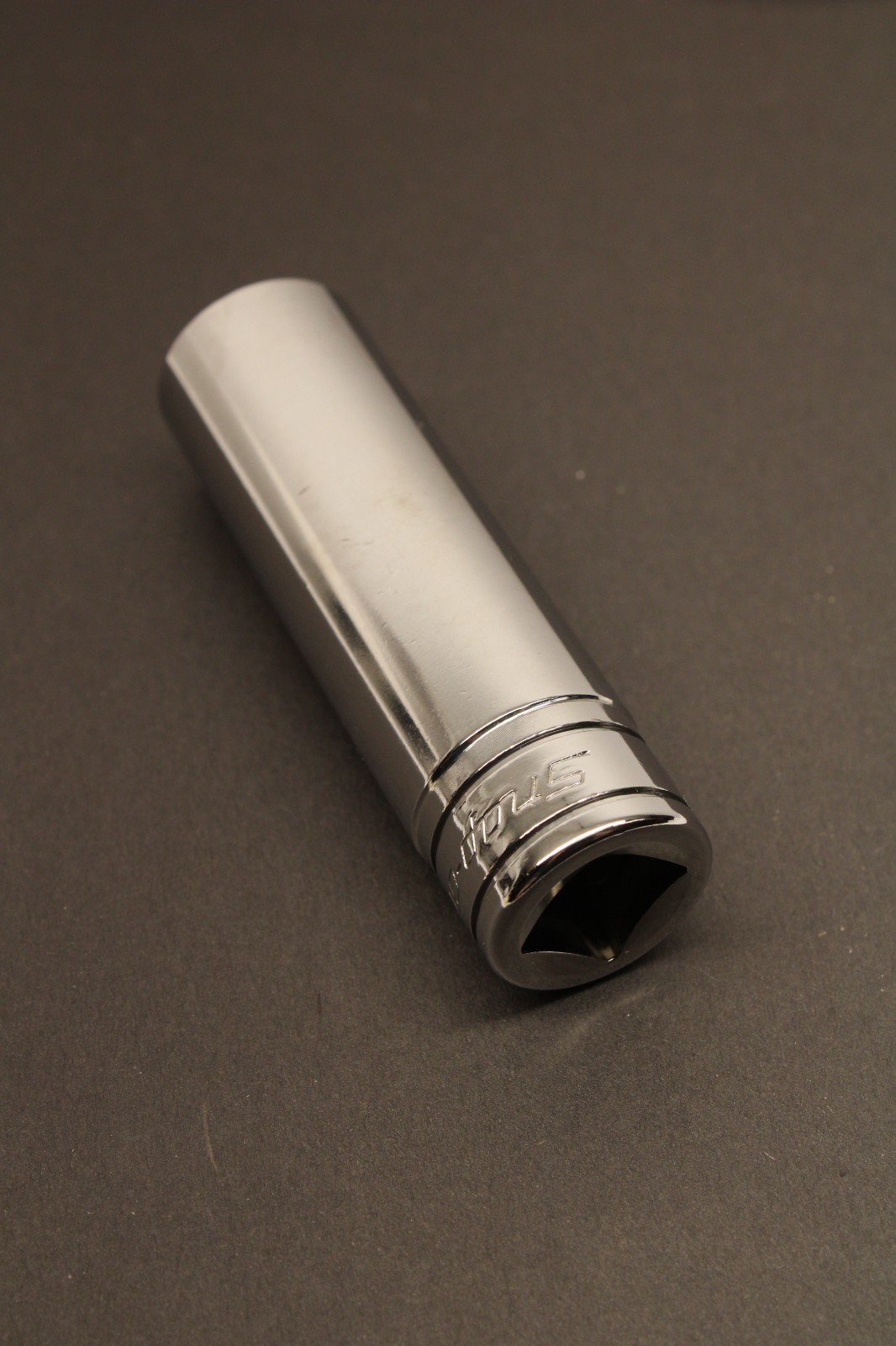 Snap-on Tools USA NEW 1/2″ Drive 6-POINT SAE 11/16” DEEP Socket TS221