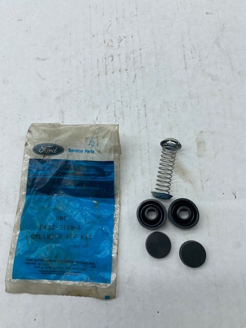 Ford NOS E43Z-2128-A Wheel Brake Cylinder Repair Kit SKU150T