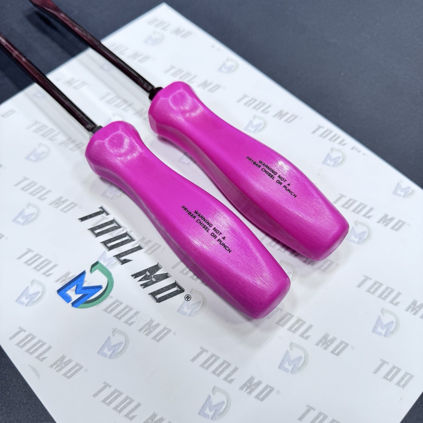 Snap-on Tools RARE 2pc ELECTRIC PINK Hard Handle Screwdriver Set SDDP63IRA SDD6A