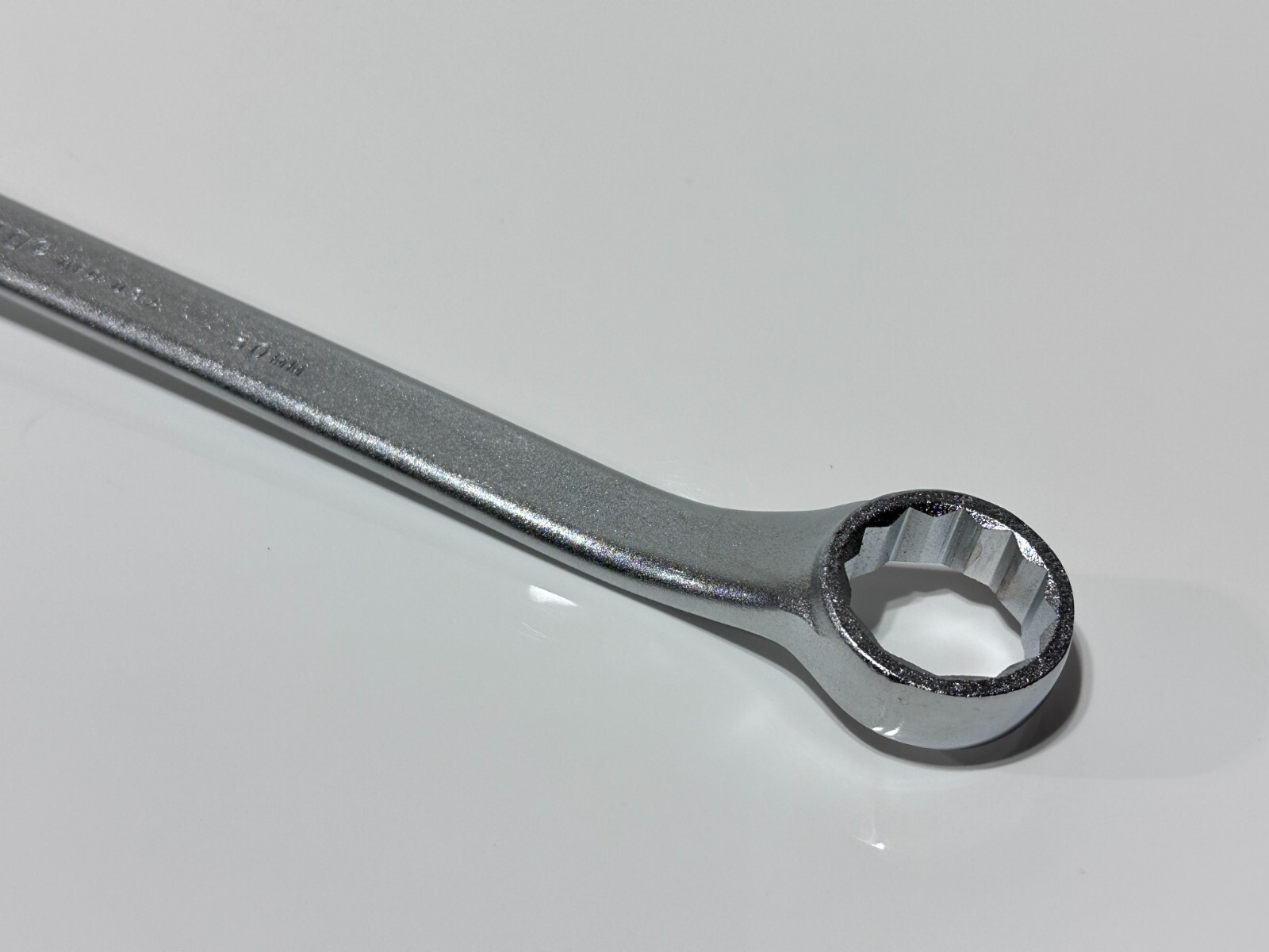 NOS Proto Tools USA 1133M Metric 30mm x 32mm Satin Offset Box Wrench – 12 Point