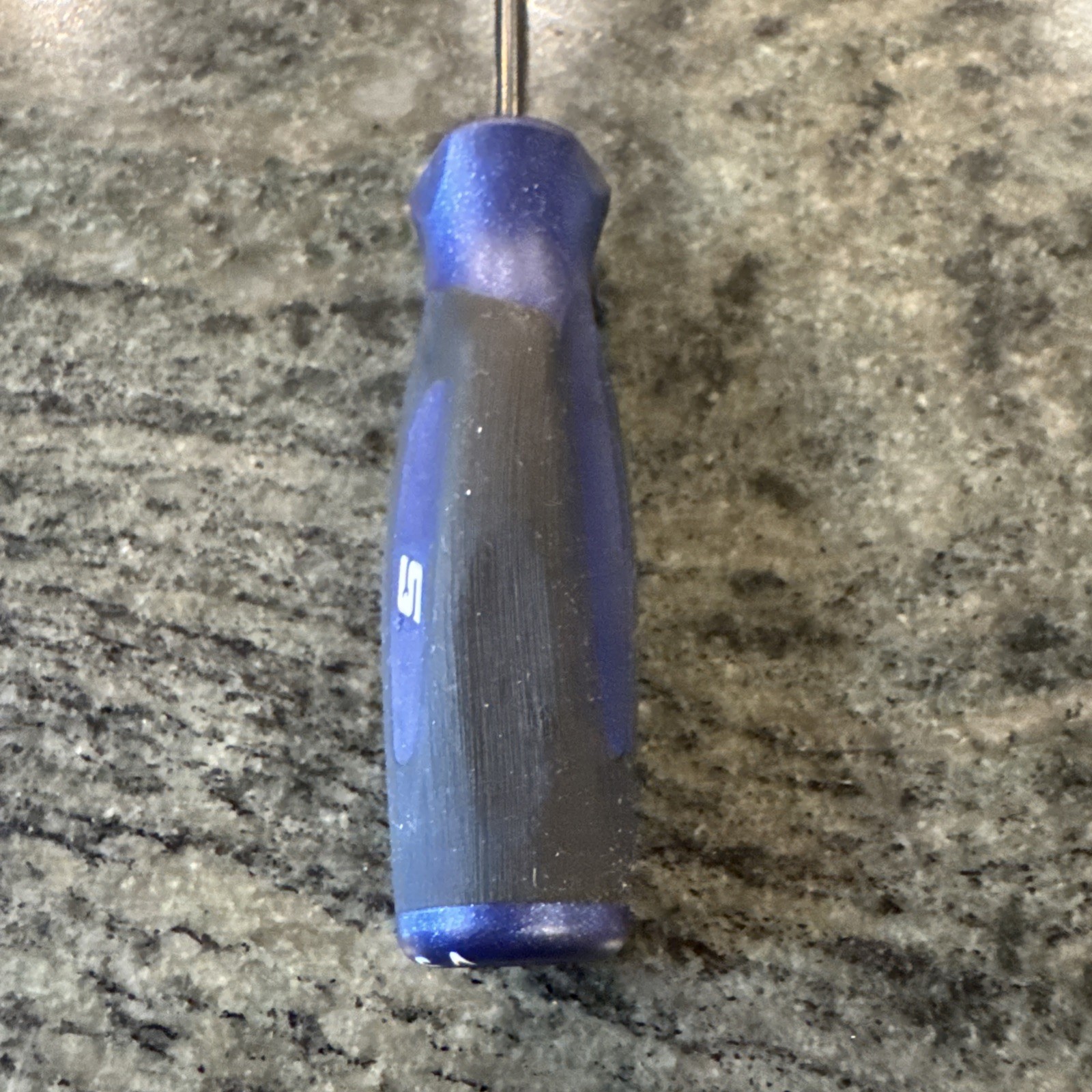 Snap-on sgsr3a 5-1/2″ soft grip contoured seal removal tool power blue