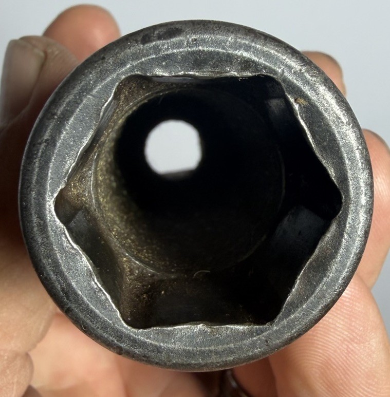 Snap-on Tools SIMM230 23mm 1/2″ Drive Metric DEEP 6-Point Impact Socket USA
