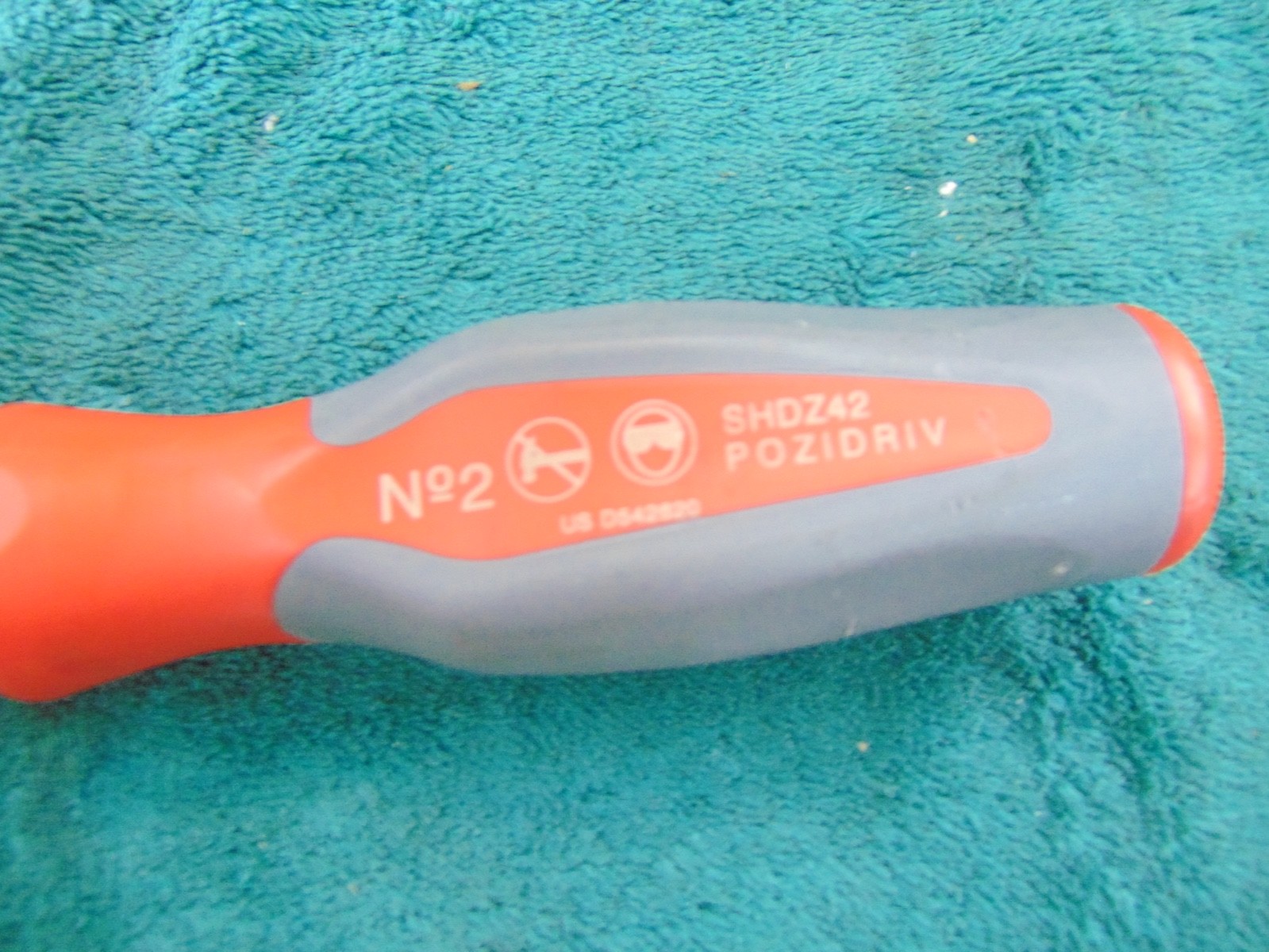 Snap On Tools SHDZ42 Pozidriv #2 Red & Gray Hard Grip Screwdriver USA NEW