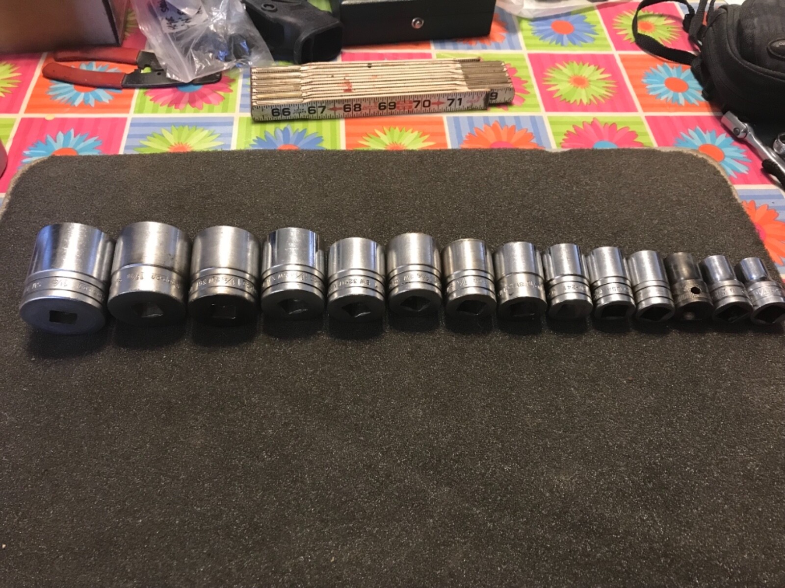 14 pc Snap On Tools 1/2″ Dr. 12 Pt. Socket Set 7/16” to 1-1/4” SW141 – SW401
