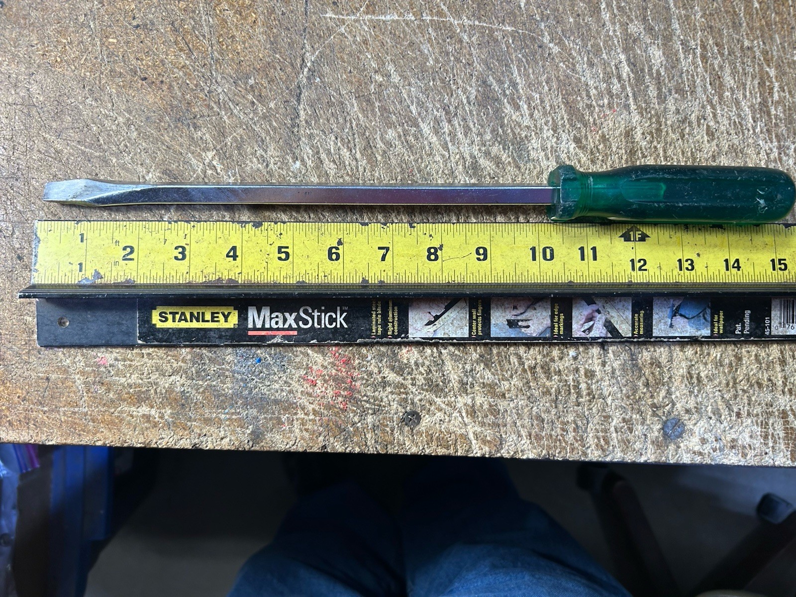 S-K 72130 Flat/Slotted Screwdriver Green & White Handle 15″ Long USA