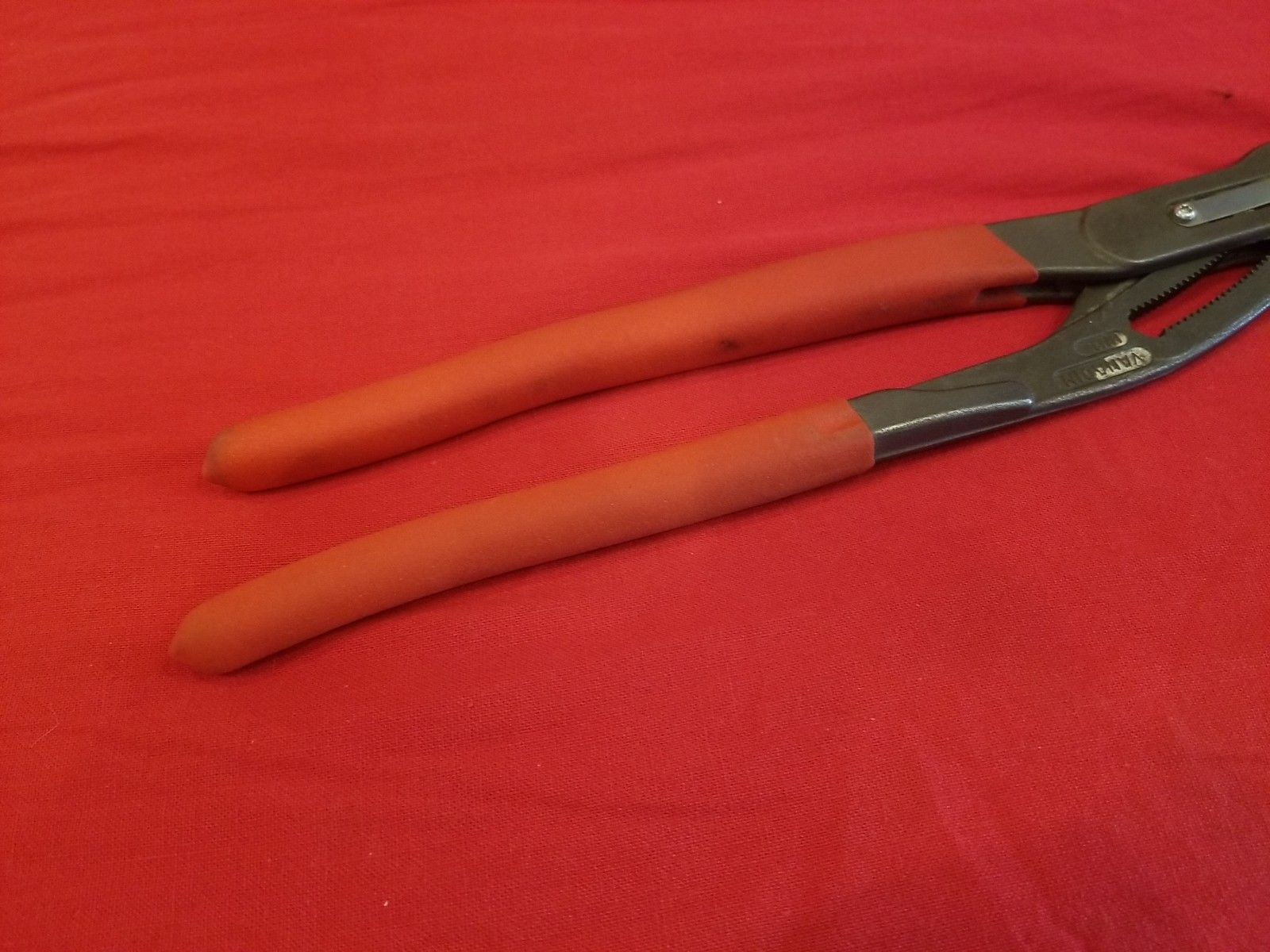 Knipex Cobra Self-Gripping Pliers 12″ Mac Tools P12C Great Condition!