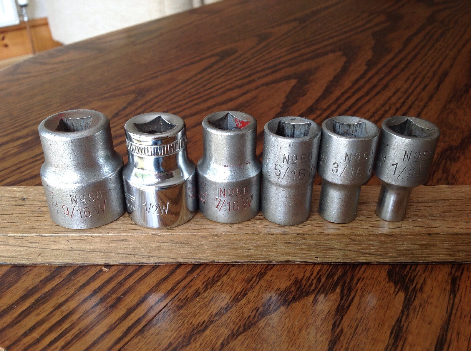 6 Vintage Heyco Sockets 9/16″ To 1/8″ Whitworth With 1/2″ Drive.