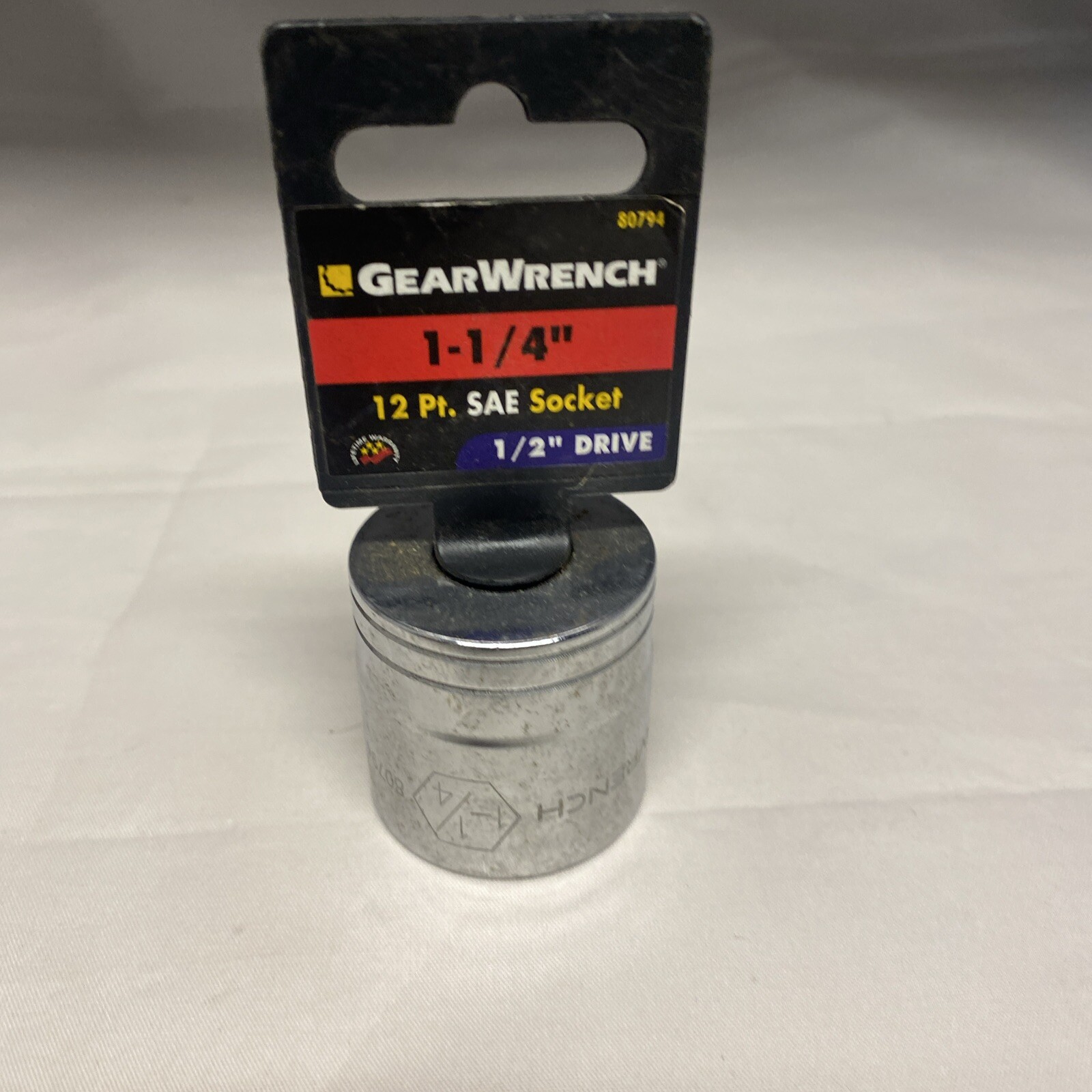 GearWrench 80794 1/2″ Drive 1-1/4″ 12-Point SAE Standard Socket Minor Rust