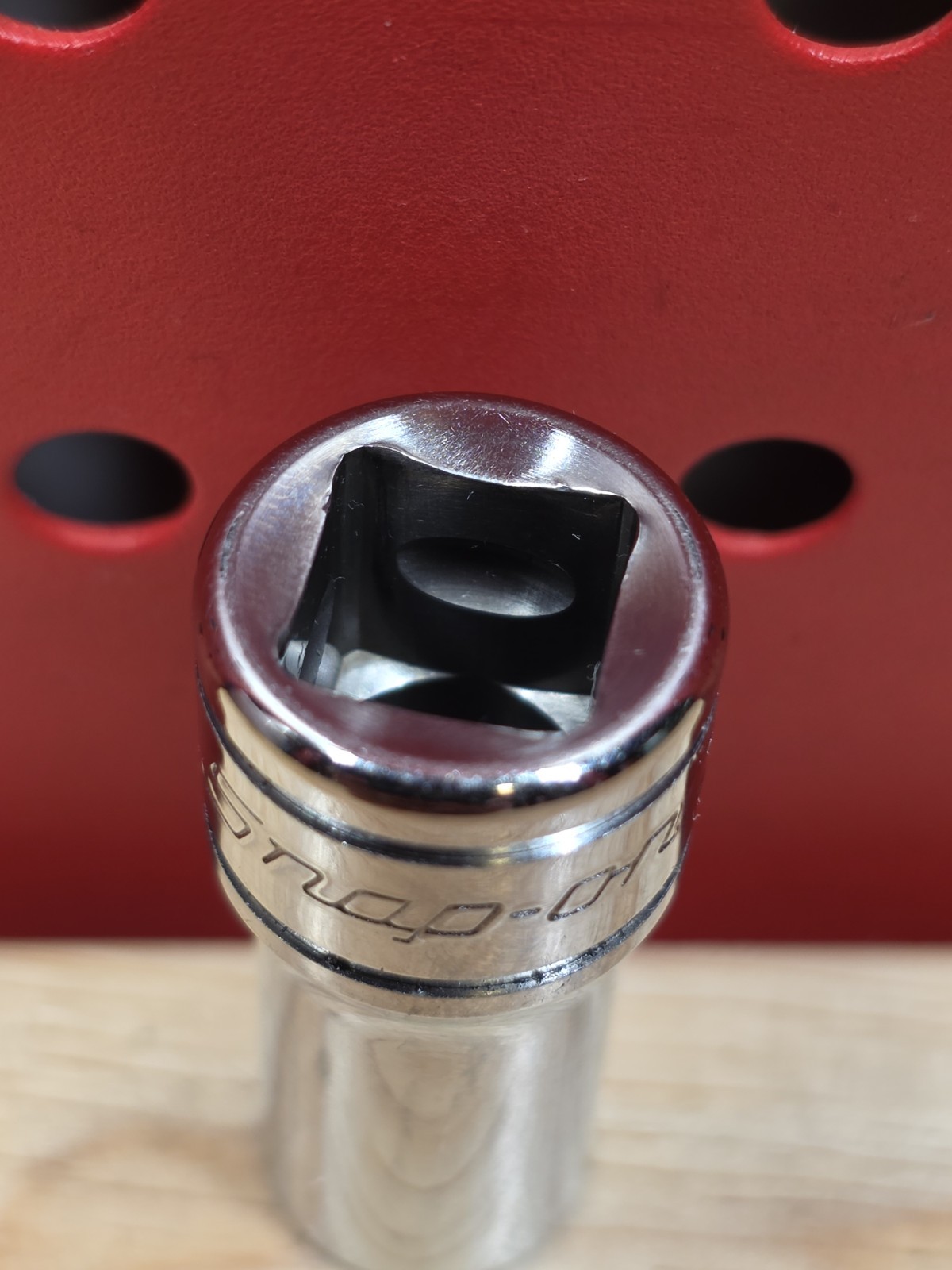 Snap-on Tools FDS121 3/8″ SAE 3/8″ Drive 12-Point Semi-Deep Chrome Socket