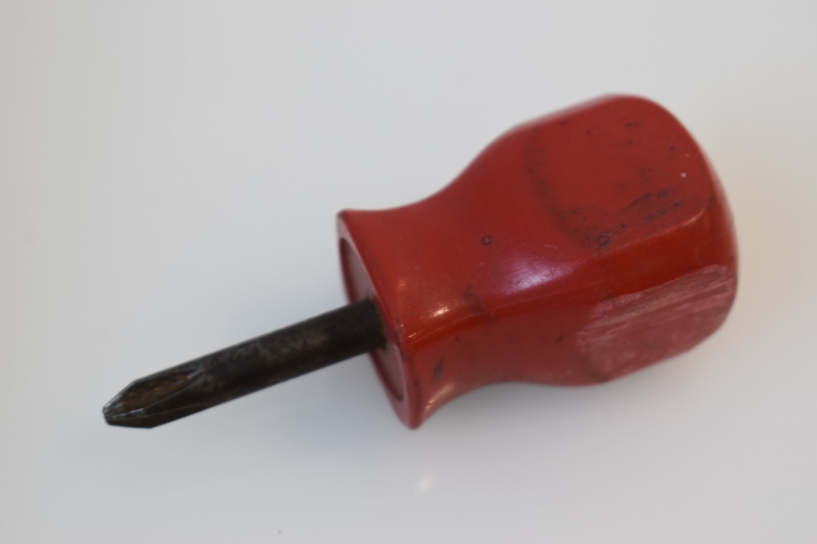 Mac Tools P212A #2 Stubby Phillips Head Screwdriver Red Handle