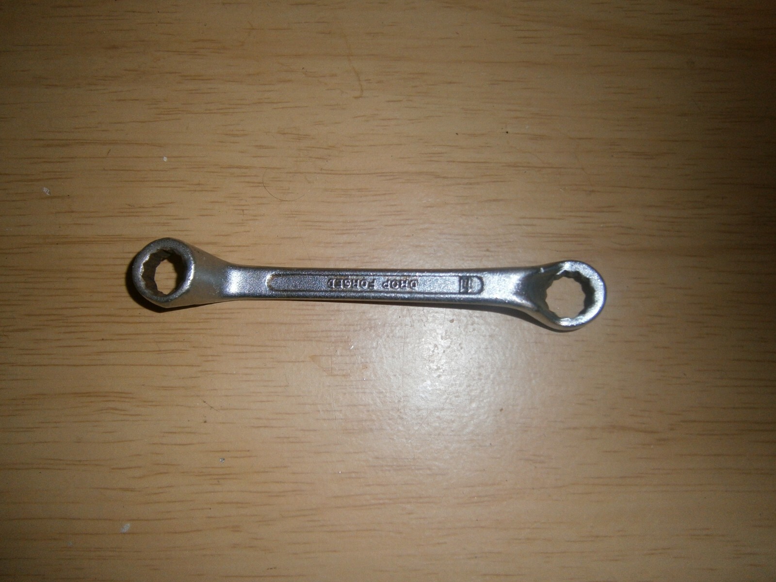 Vintage silver tone spanner. 10mm & 11mm ends (E6b)