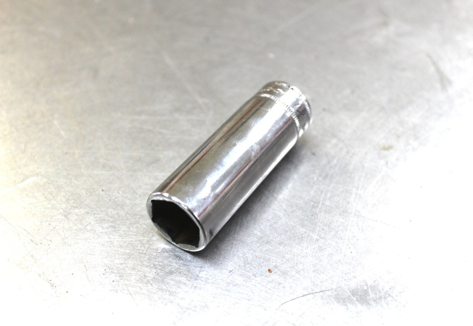 Snap-On Tools USA 3/8″ Drive 6pt 17mm Metric Deep Chrome Socket SFSM17