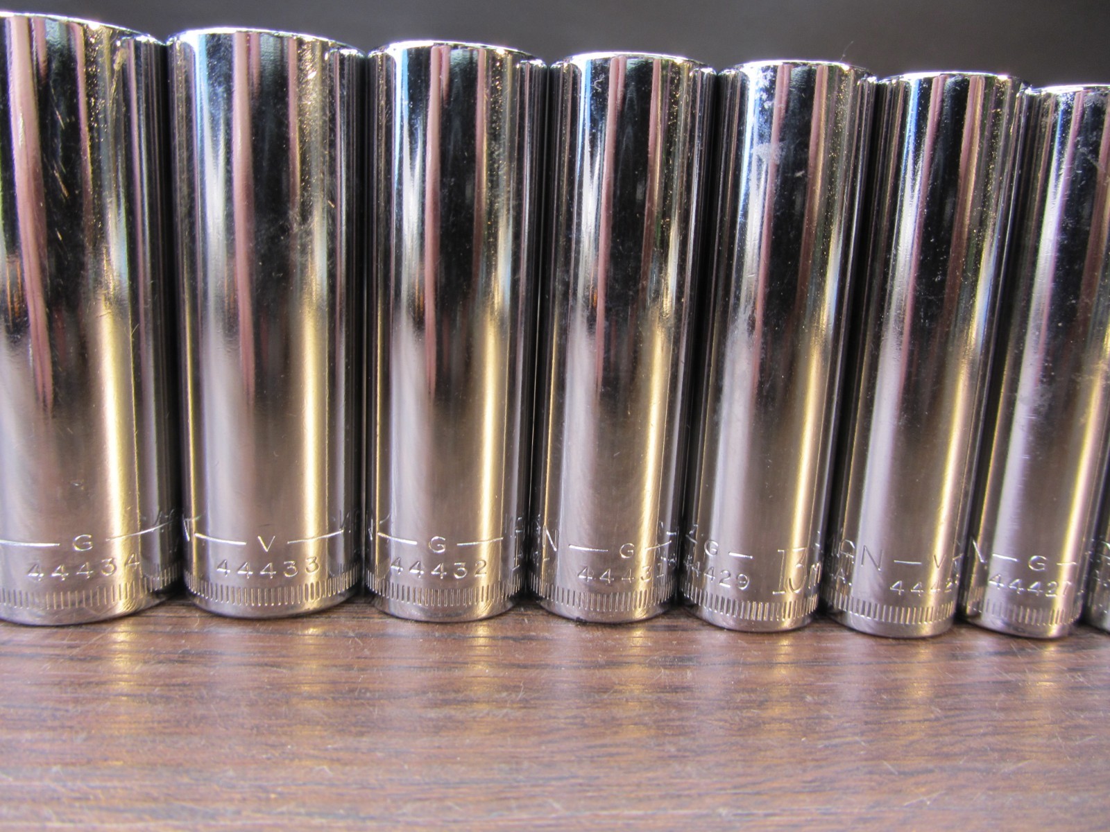NOS Craftsman USA 11pc Metric 9mm-19mm Deep Socket Set – 3/8″ Drive – 6 Point