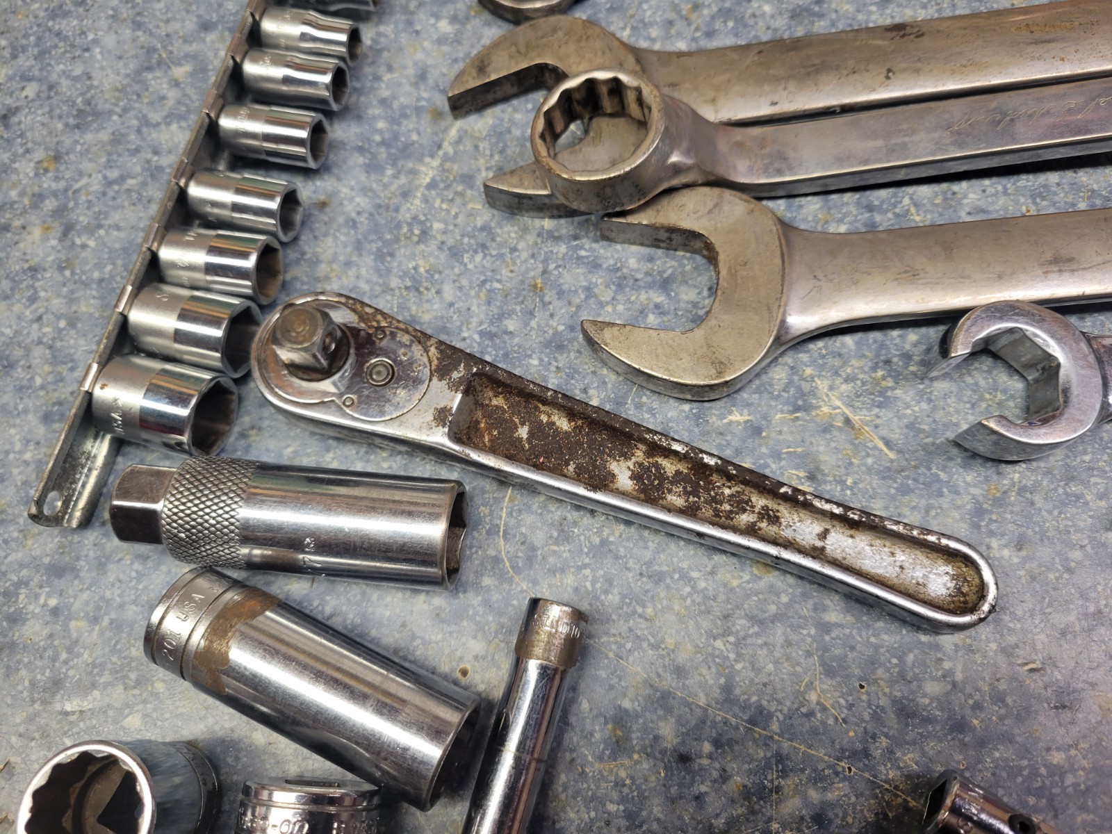 Snap-on / MAC / Matco /Blue-Point / Cornwell 30-Piece Tool Lot