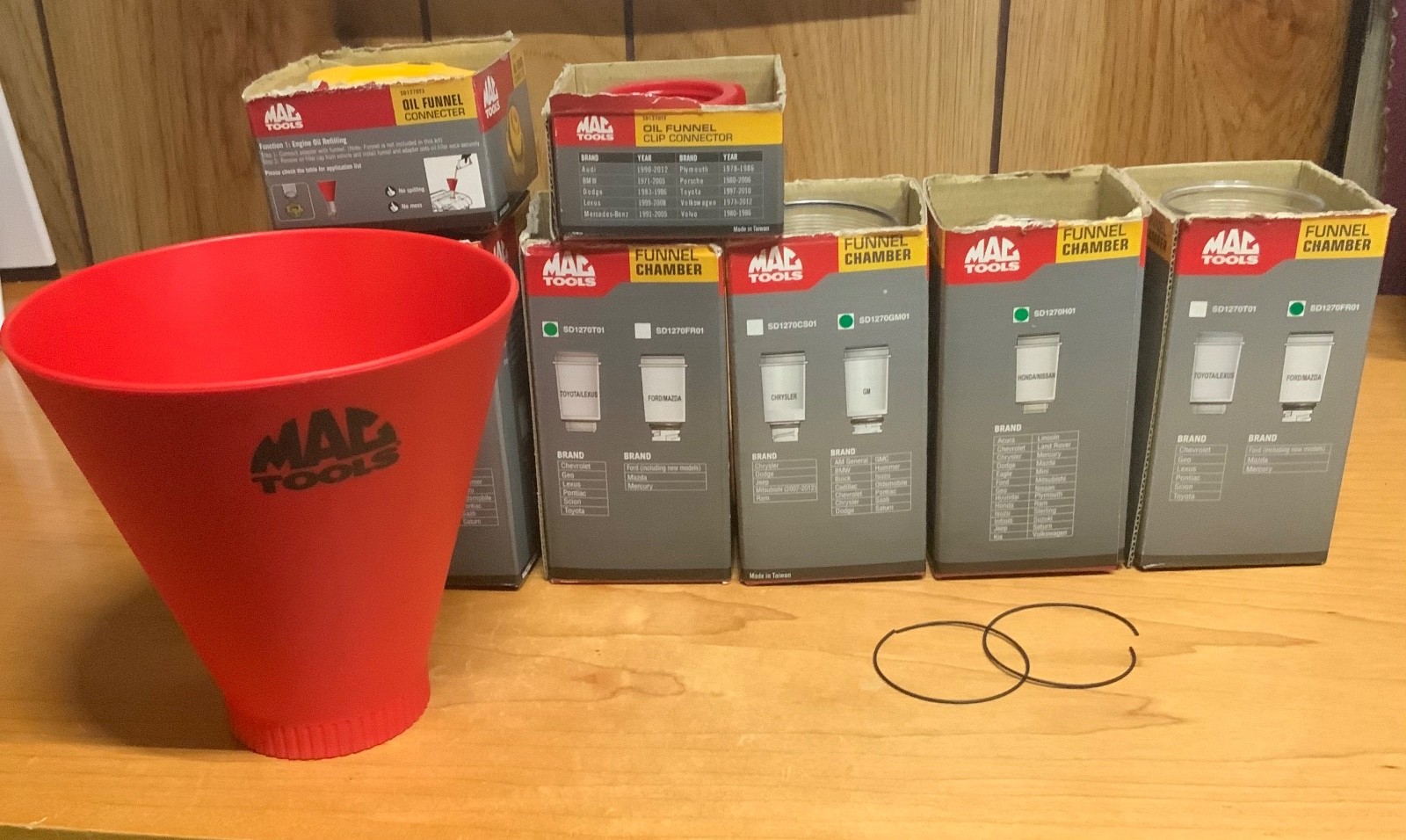 MAC TOOLS SD1270S8 8 PIECE OIL FUNNEL SET USED