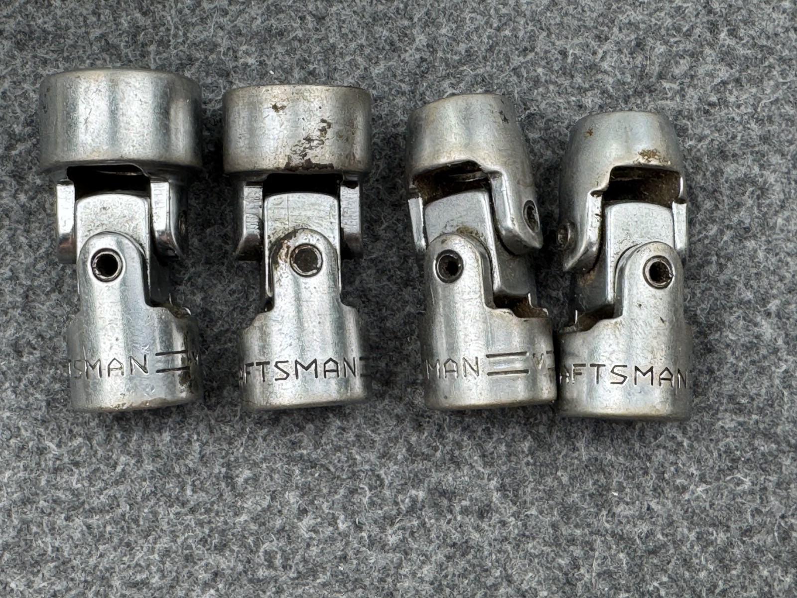 Craftsman Swivel Universal Joint Socket 4 Pieces V Series 11/16, 5/8, 7/16, 3/8