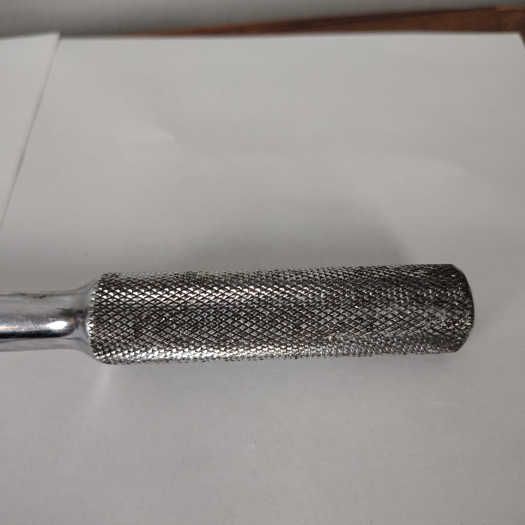 Vintage S-K Wayne 42470 1/2″ Drive Ratchet 10” Long Knurled Handle Made in USA