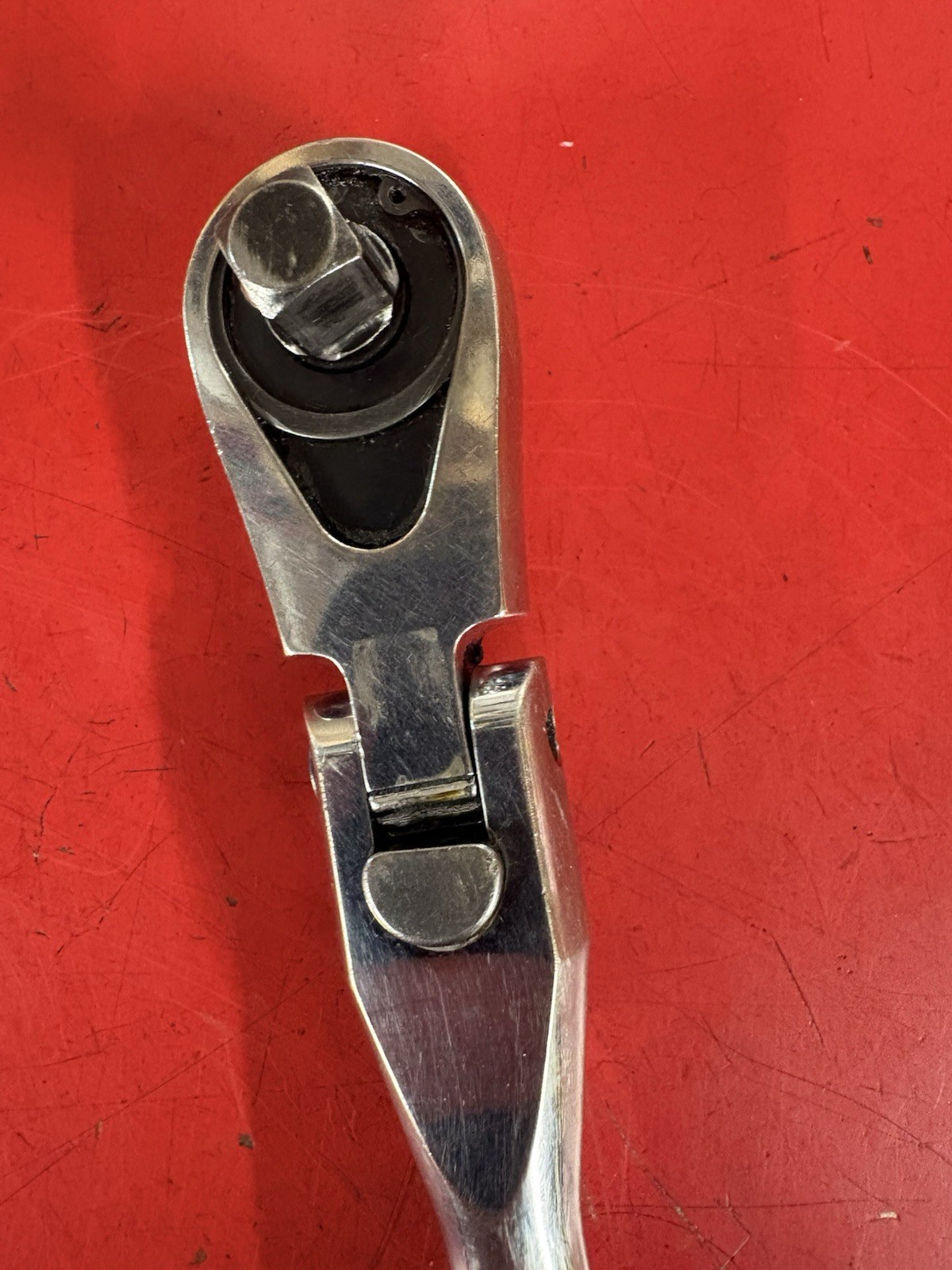 Matco 3/8” Drive 88 Tooth 11-1/2″ Locking Flex Head Ratchet – BFR128LF