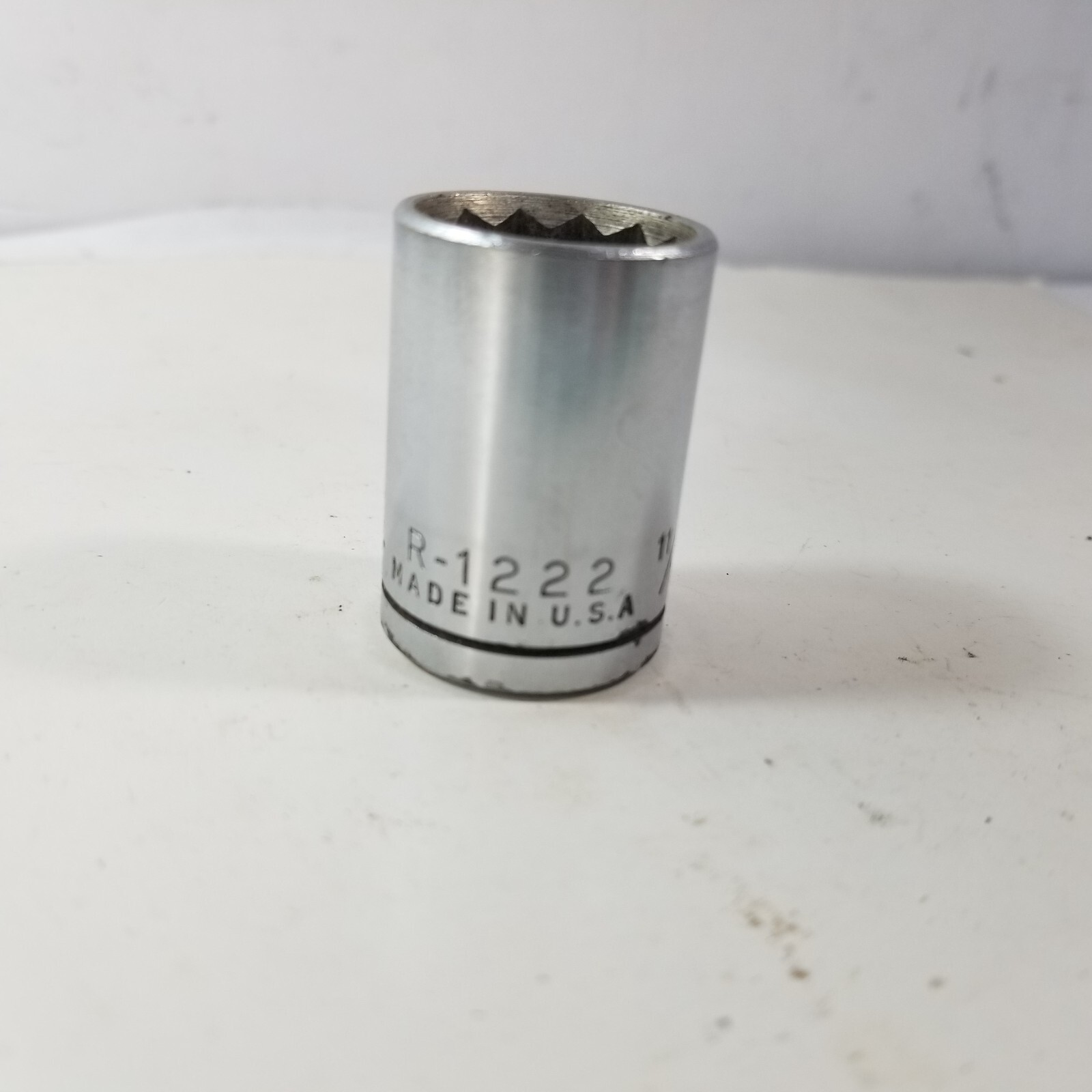 Fleet SAE Socket 11/16″, 12 point, 1/2in drive. R-1222 Made in USA