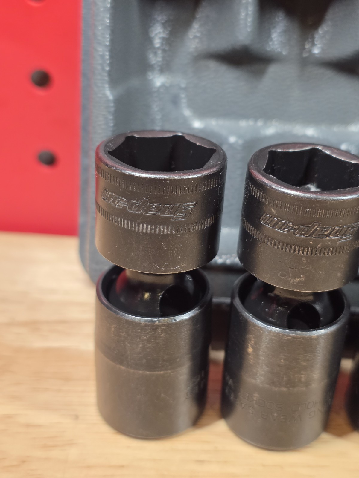 Snap-on Tools 207IPFM 7-Piece 3/8″ Metric Shallow Swivel Impact Socket Set