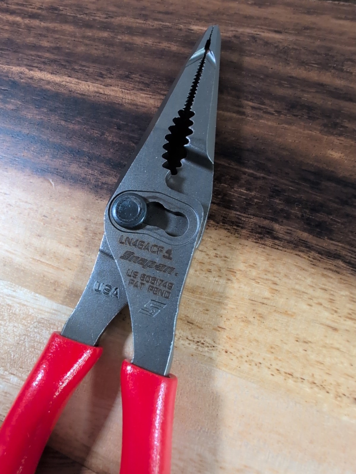 *NEW Snap On LN47ACF 9″ Needle Nose/Slip-Joint Combo RED Handle Soft Grip Pliers