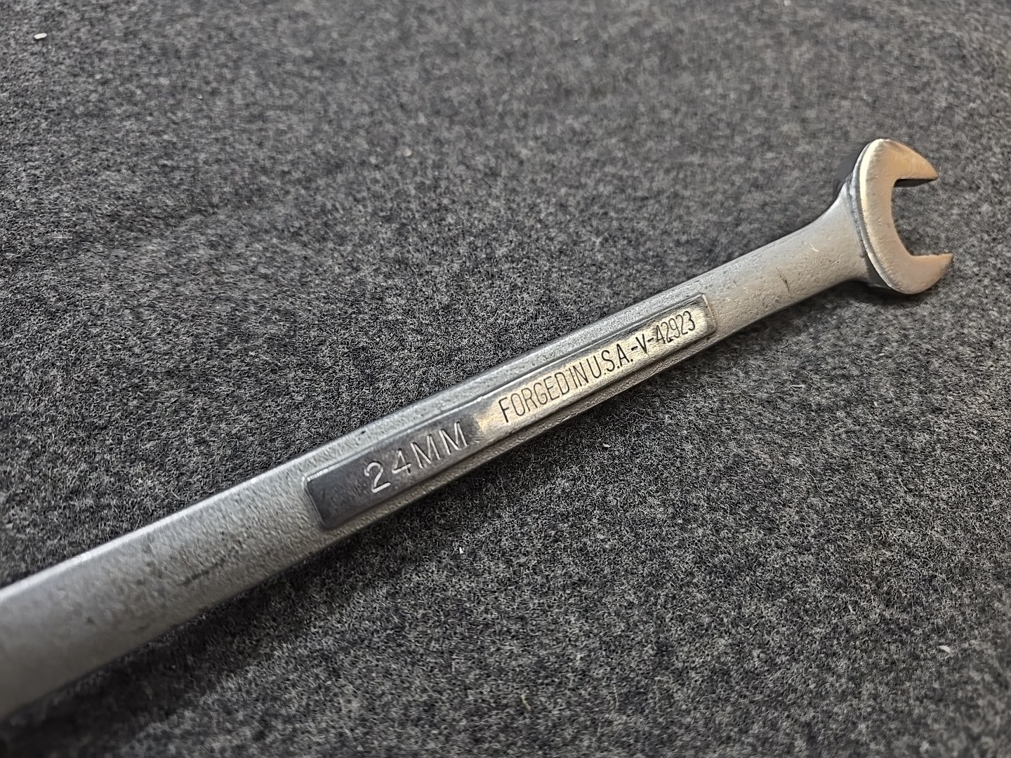 Crafstman Metric 24 MM -V- Style Wrench 42923 Made In The USA