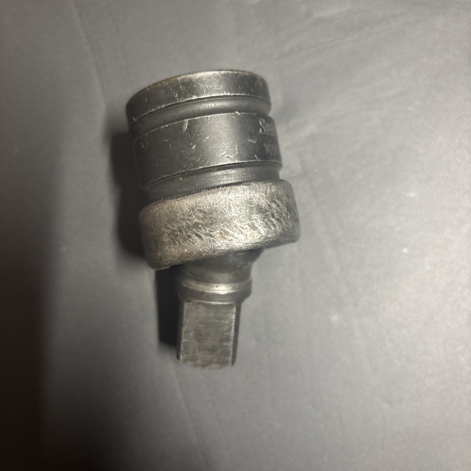 Snap-on Tools 3/4″ Drive Swivel Ball Impact Universal Joint IMB 82 Socket USA