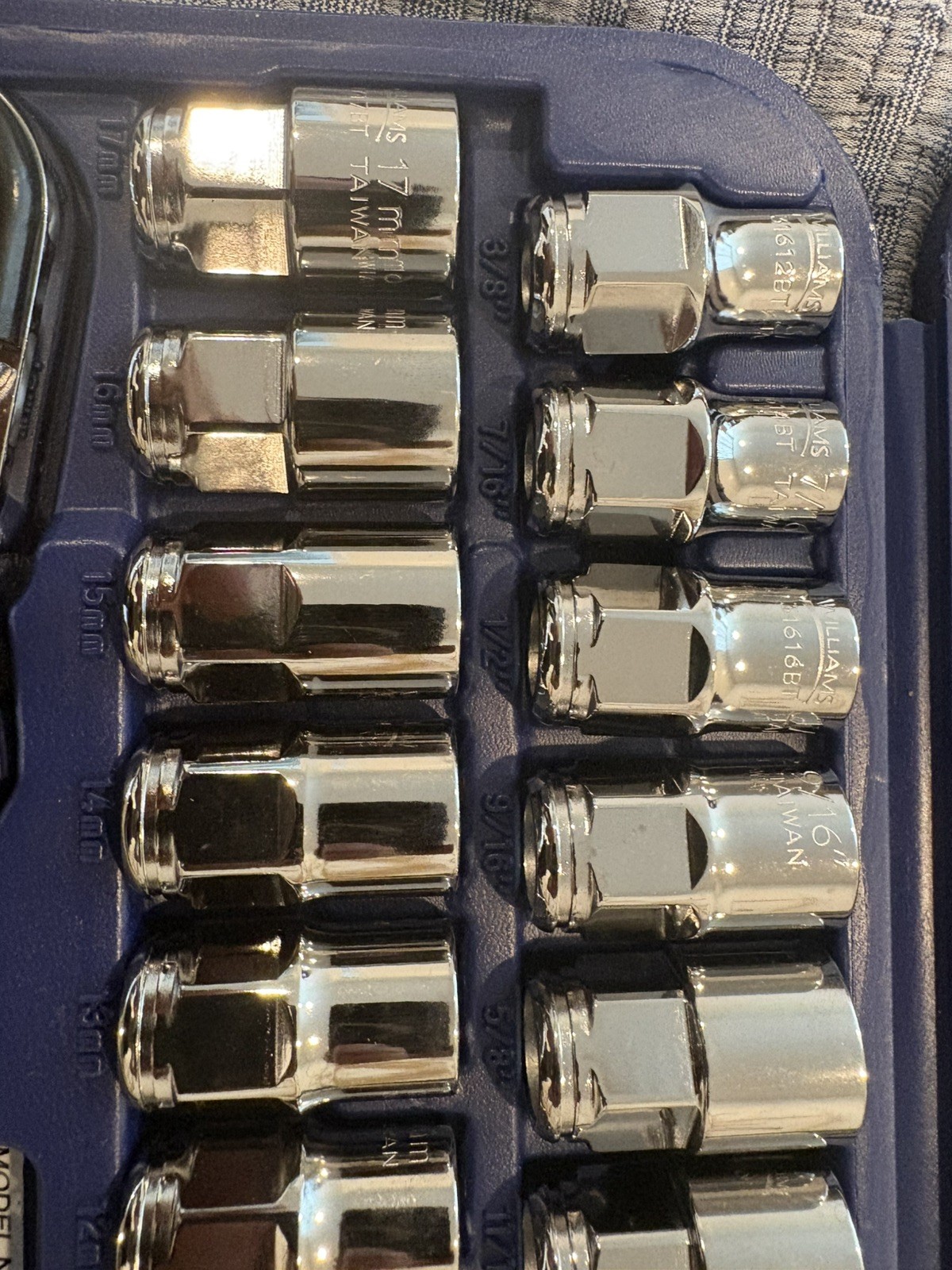 Williams 3/8″ Dr Bolt-Thru Skt Set 22Pc- 50671 brand new