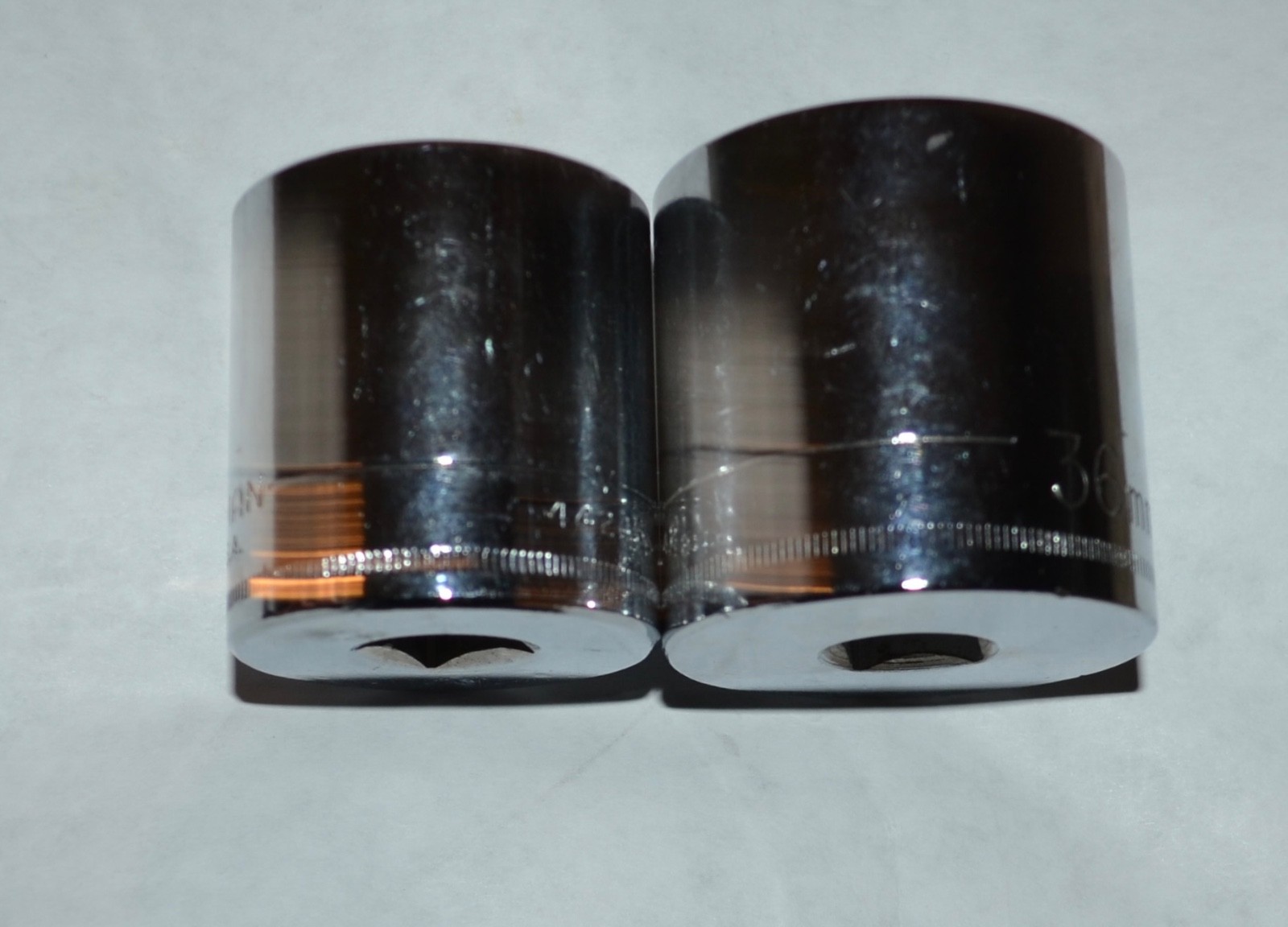 (5) Craftsman tool V-series 1/2 drive metric sockets 18mm,24mm, 27mm,32mm, 36mm