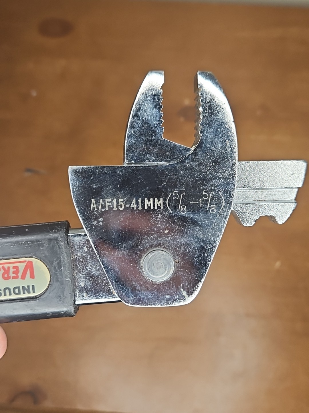 Industrial Versa Wrench 31 Wrenches in 1 Self Adjusting 15-41mm / 5/8″- 1-5/8″