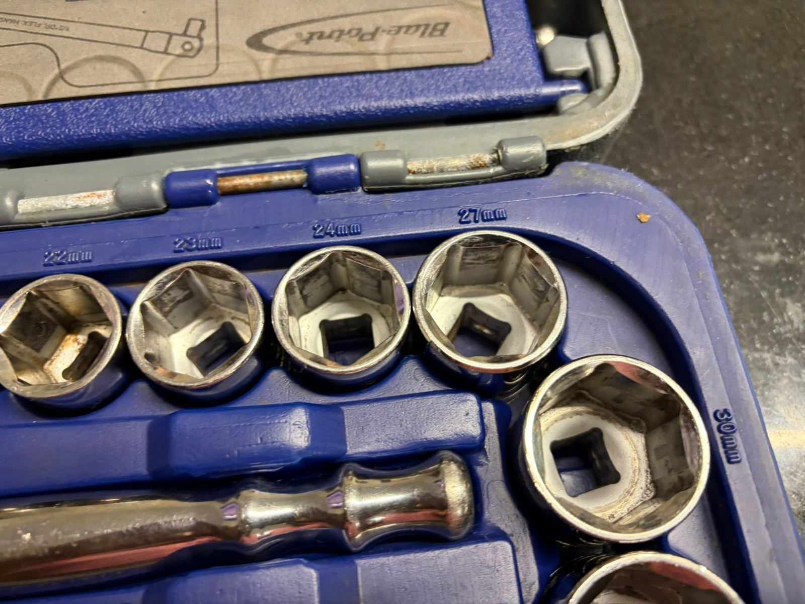 Blue Point 33 pc 1/2″ Drive SAE/Metric General Service Socket Set BLPGSS1233