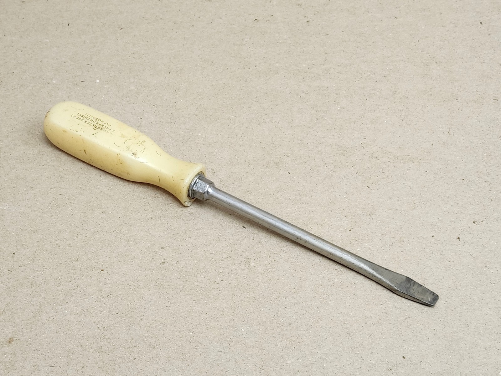 Snap-on 500 Limited Edition 5/16 X 6 in Flat Blade Screwdriver