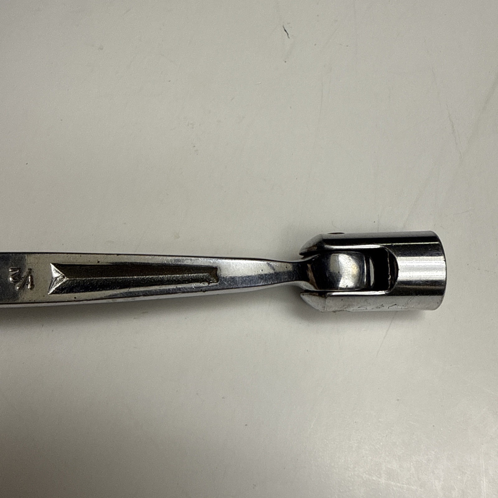 Snap-On FH1618C 12 Pt 1/2» x 9/16» Double Flex Head Socket Wrench 8-1/2» Long