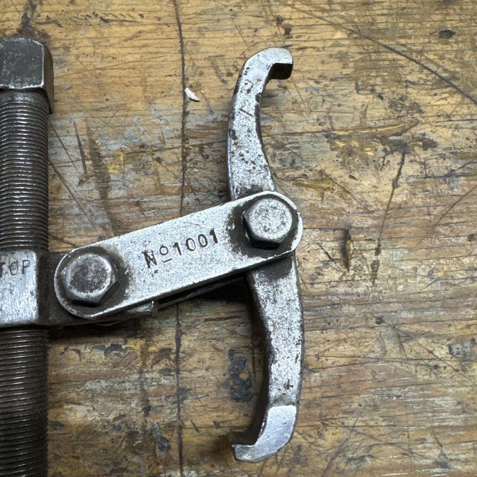 Vintage OTC Owatonna Tool CO NO 1002 2-Jaw Gear Pulley Puller 4.5” Arms