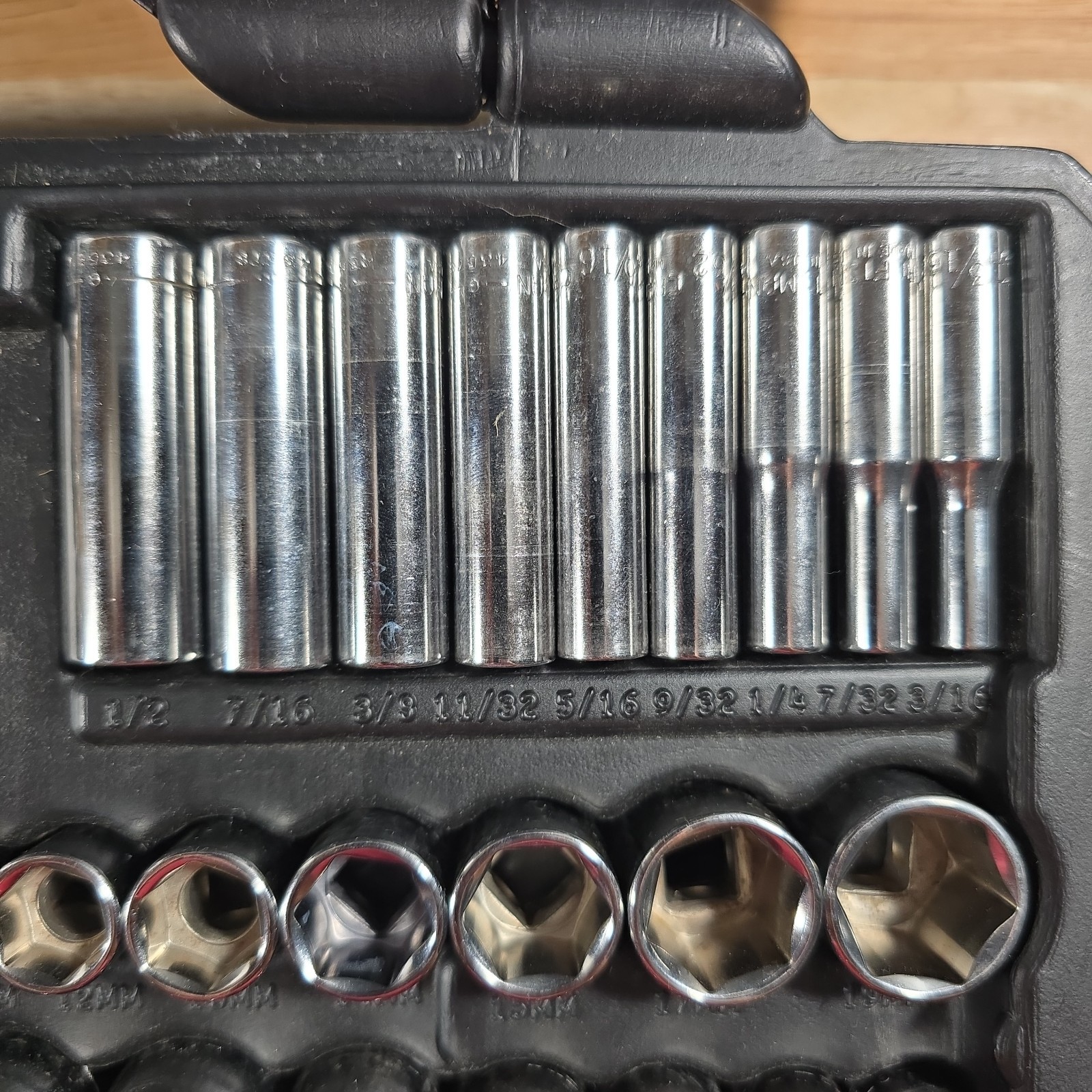 Vintage Craftsman 33618 107pc Metric & SAE Socket Set 1/4″ 3/8″ 1/2″ Drive