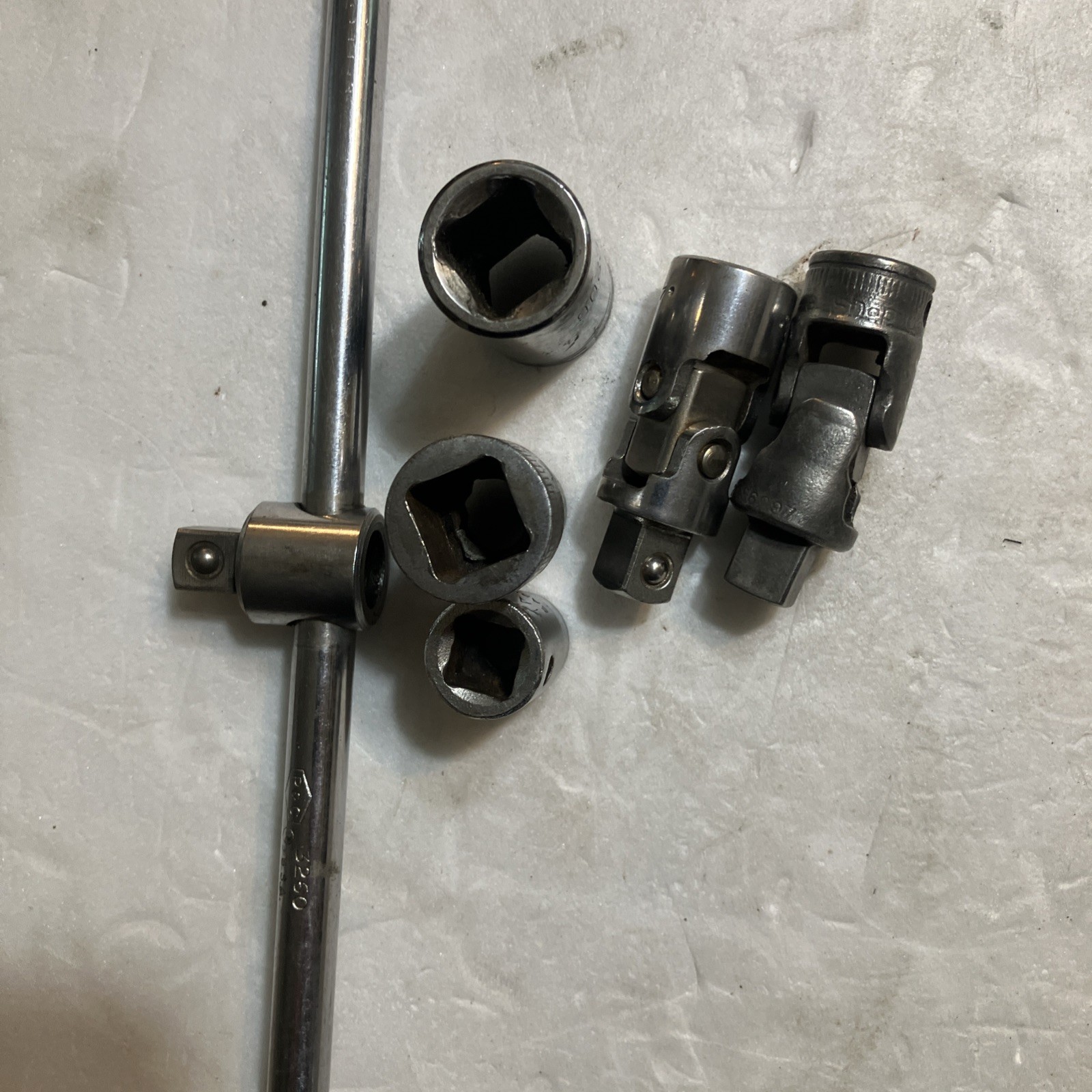 Mixed Lot of Snap On-Mac-Matco/SK-p&c Sockets & Other Tools 14 pieces