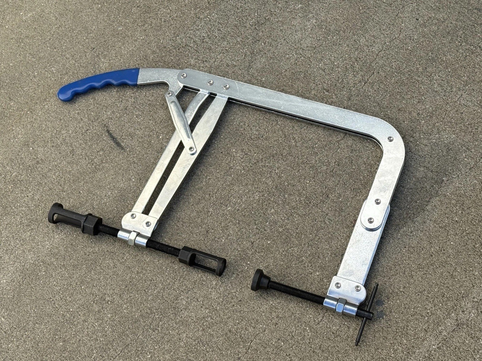 Universal 16.7″ Adjustable Valve Spring Compressor Automotive Engine Repair Tool